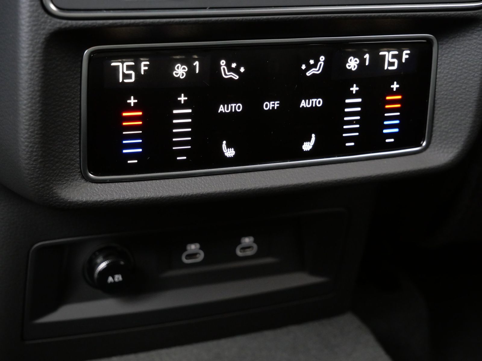 Thumbnail: 2026 Audi Q7 - 12