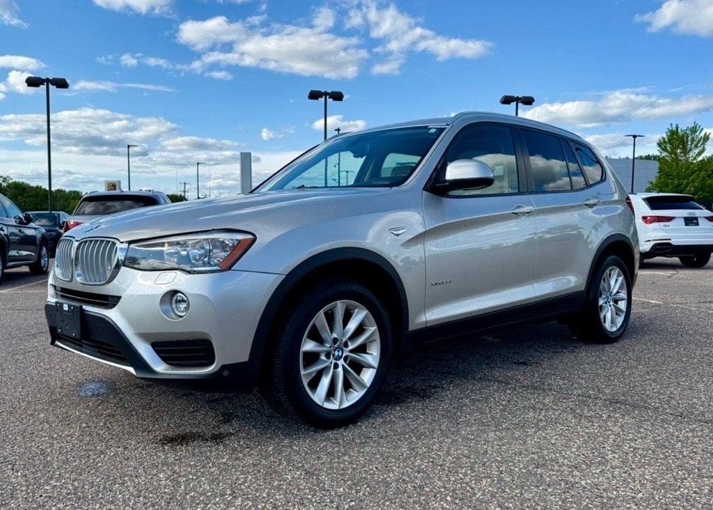 Used 2017 BMW X3 xDrive28i with VIN 5UXWX9C39H0W70799 for sale in Saint Paul, Minnesota