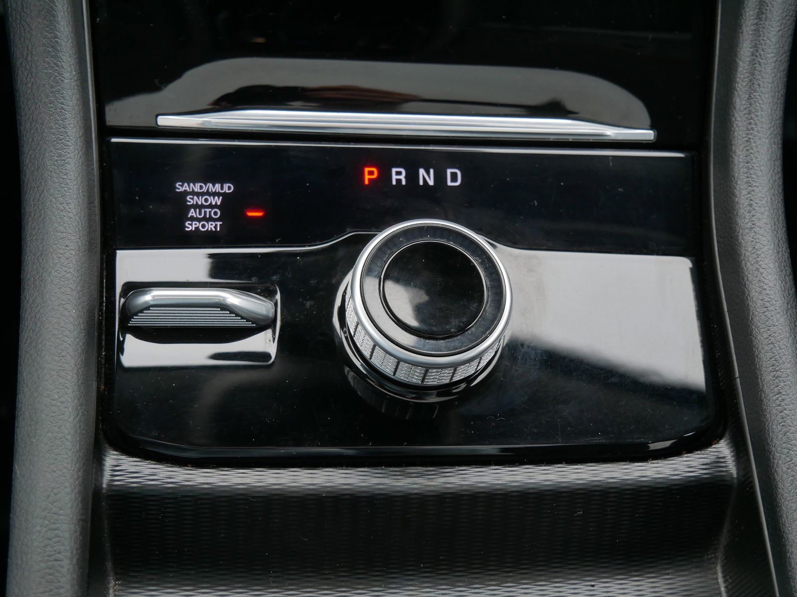 Thumbnail: 2024 Jeep Grand Cherokee - 16