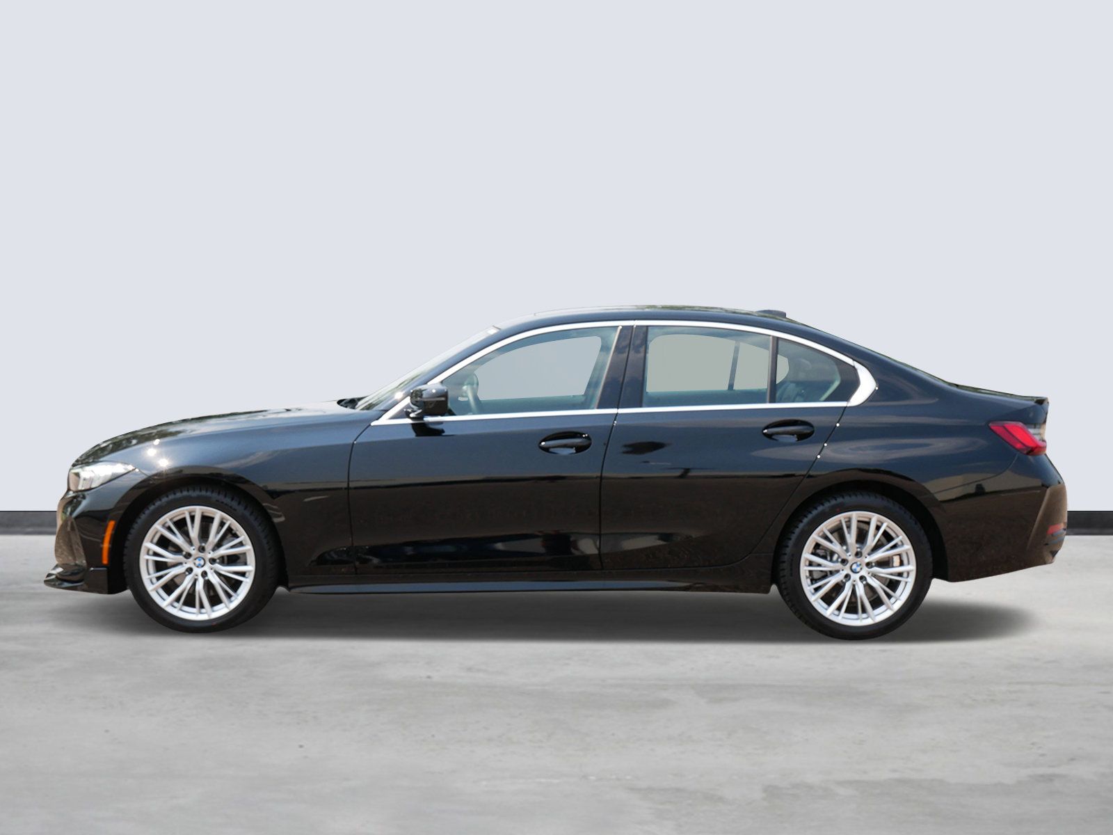 Thumbnail: 2024 BMW 3 Series - 2