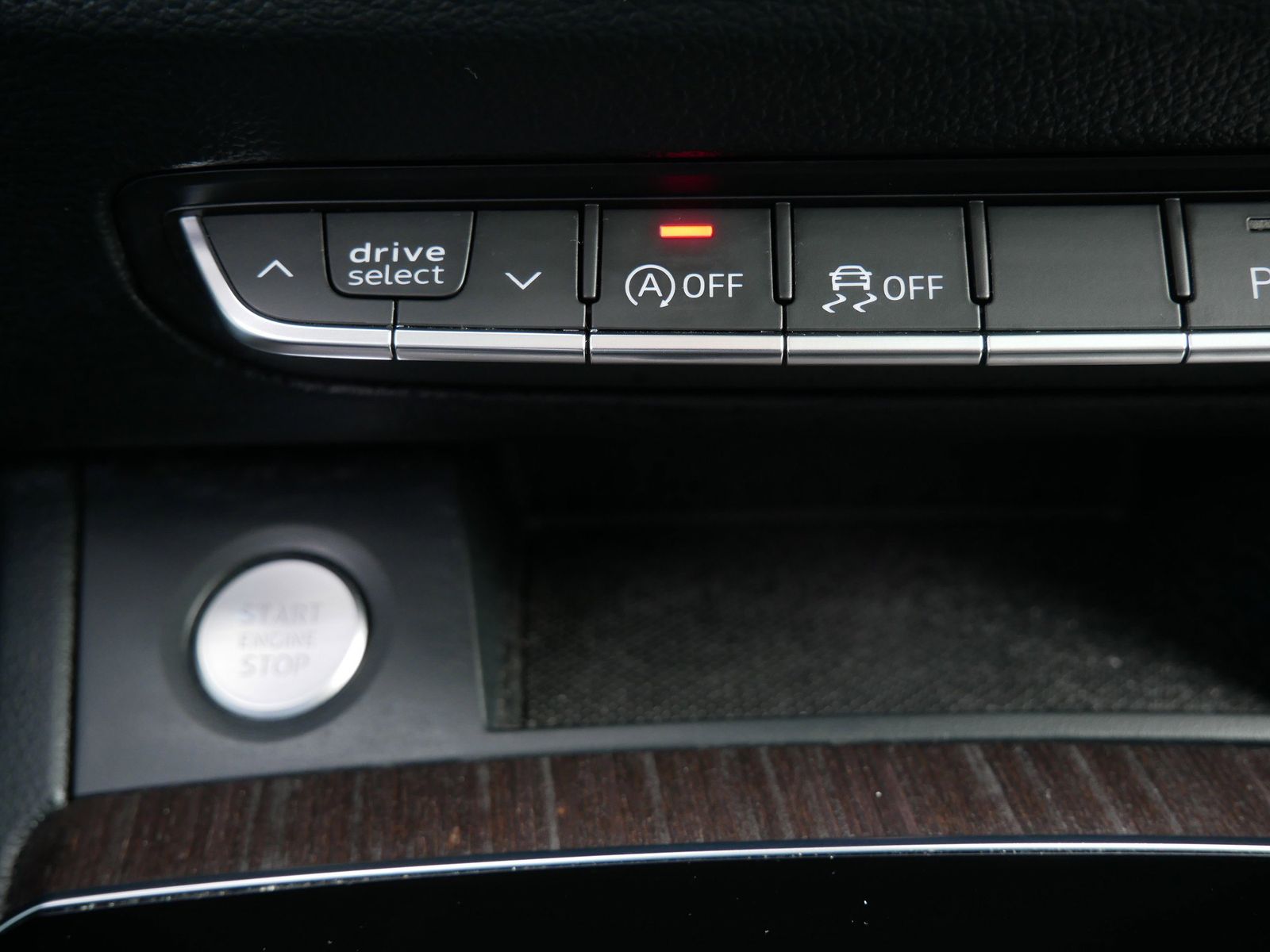 Thumbnail: 2024 Audi Q5 - 16