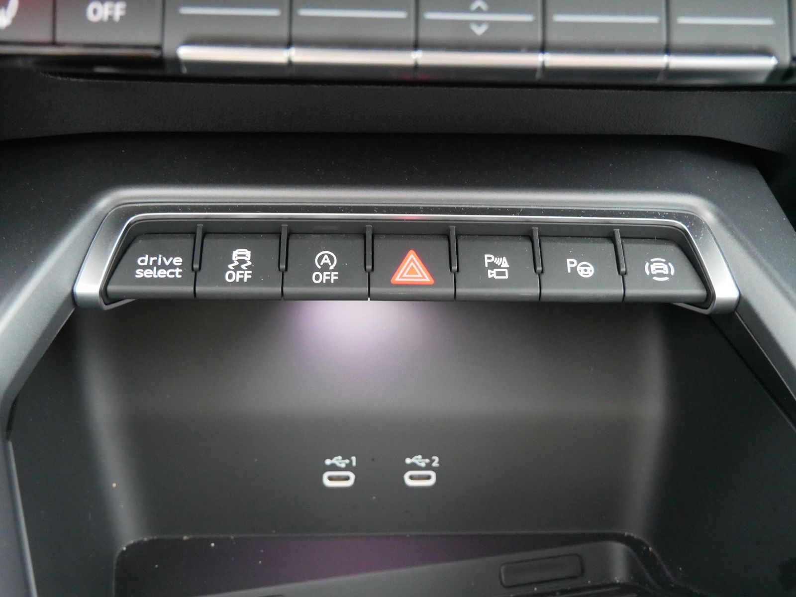 Thumbnail: 2025 Audi A3 - 20