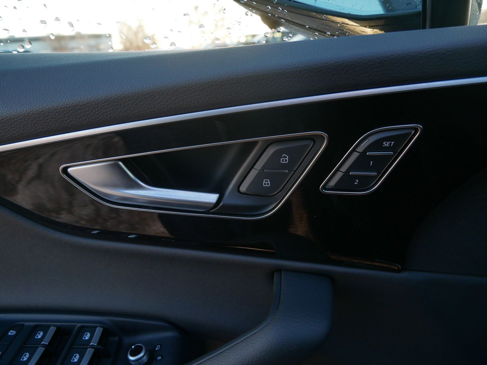 Thumbnail: 2025 Audi Q7 - 16