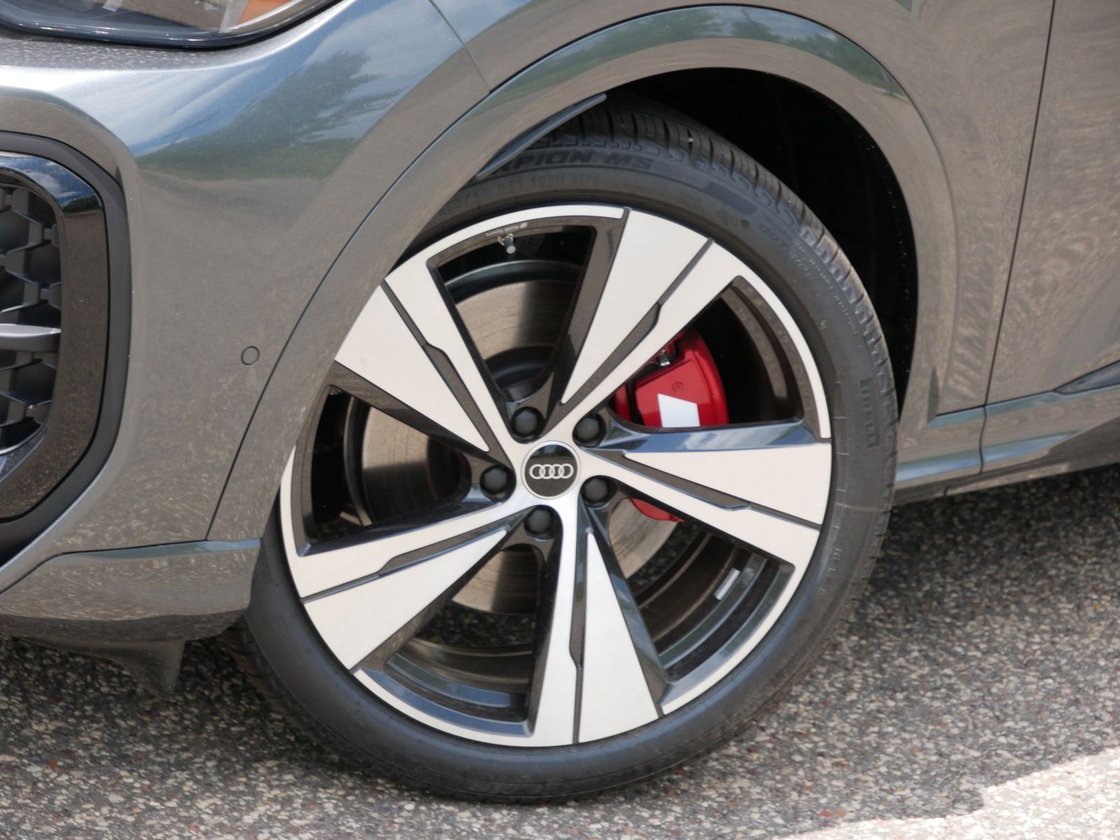 Thumbnail: 2026 Audi SQ5 - 6