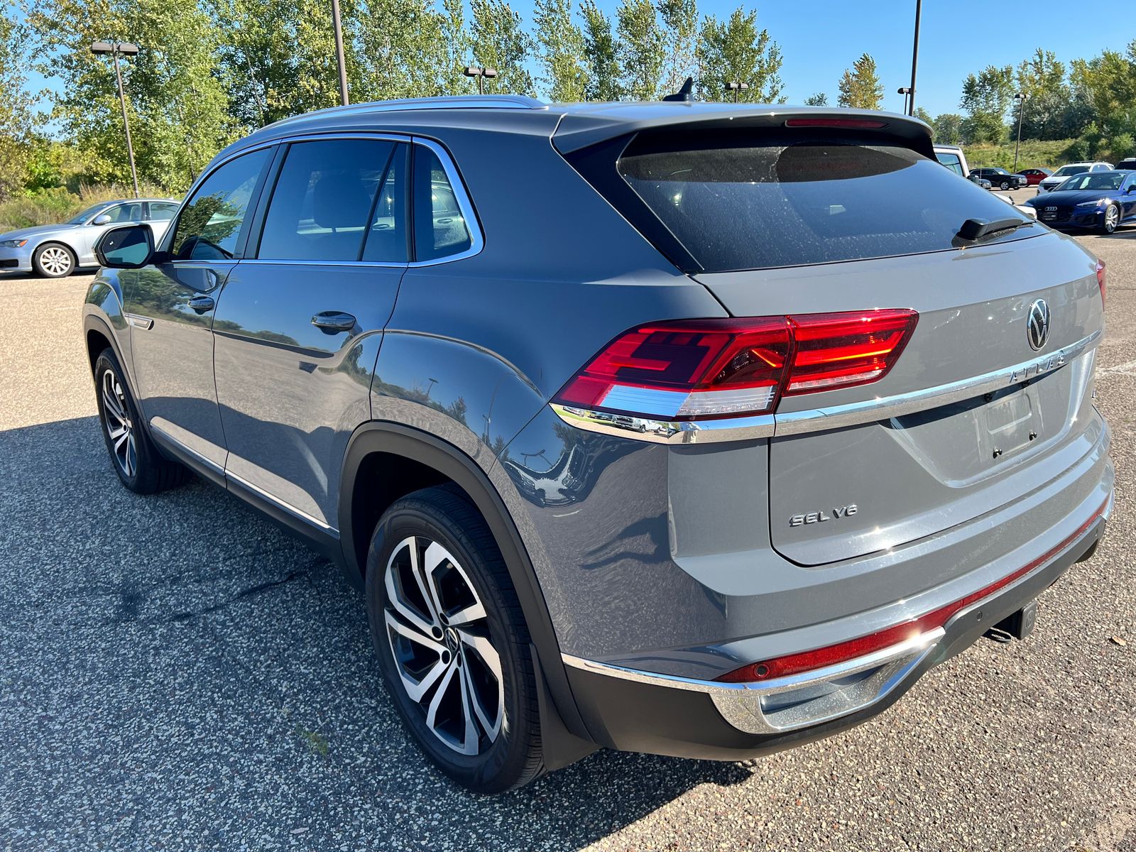 Thumbnail: 2023 Volkswagen Atlas - 4