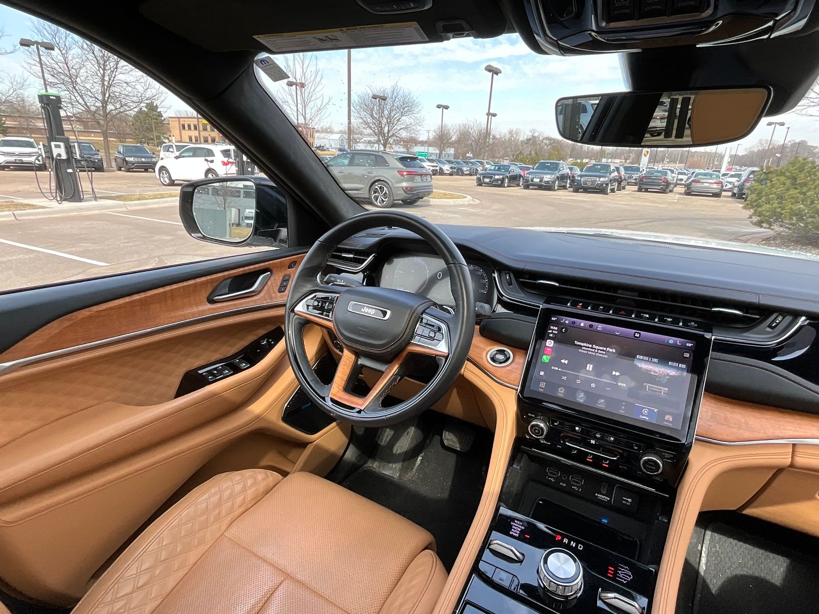 Thumbnail: 2022 Jeep Grand Cherokee - 13