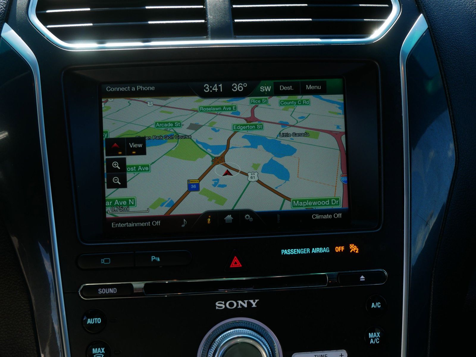 Thumbnail: 2016 Ford Explorer - 13