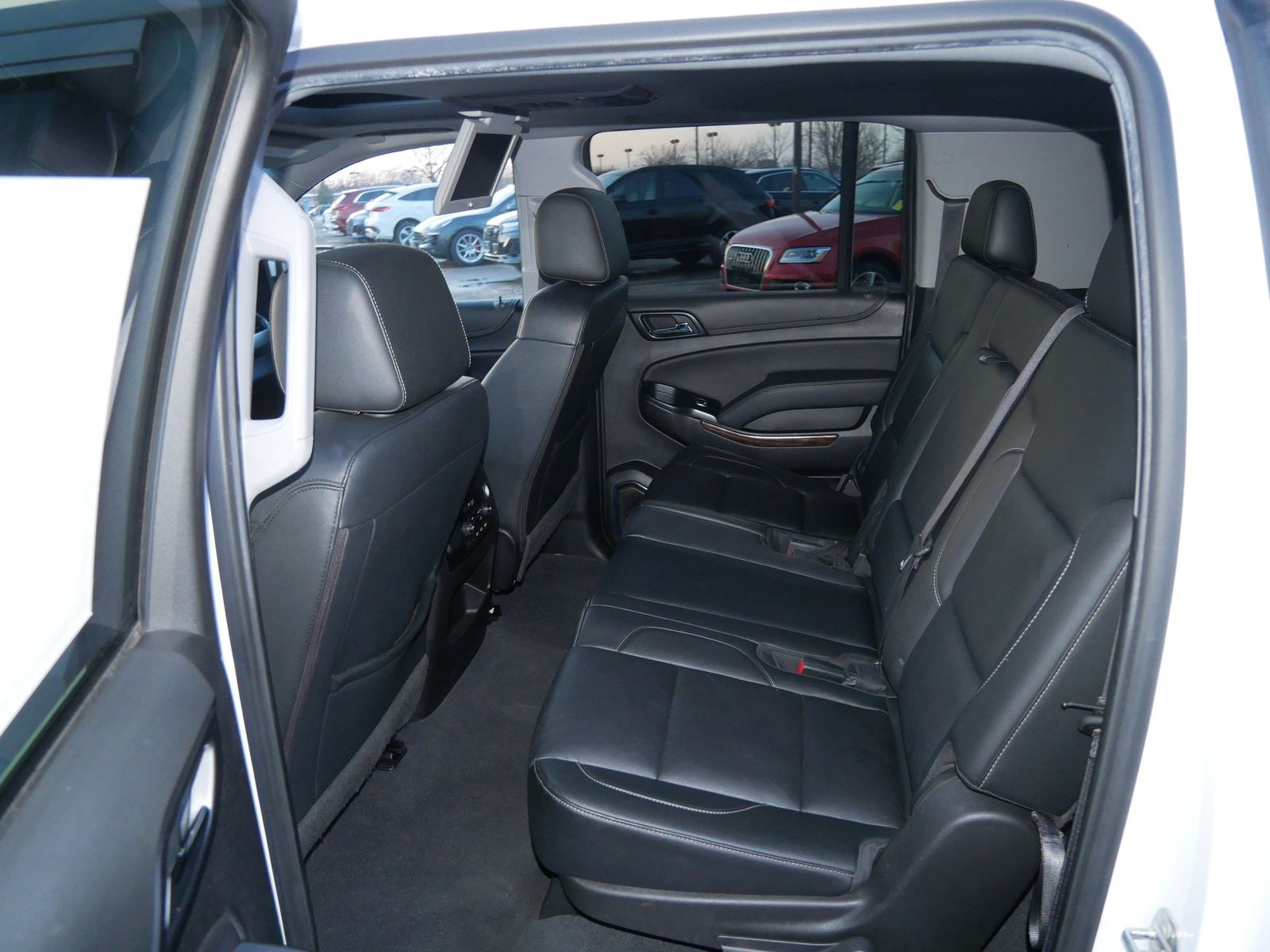 Thumbnail: 2019 Chevrolet Suburban - 10