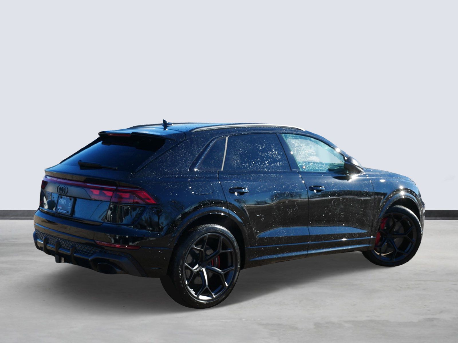 Thumbnail: 2026 Audi RS Q8 - 4