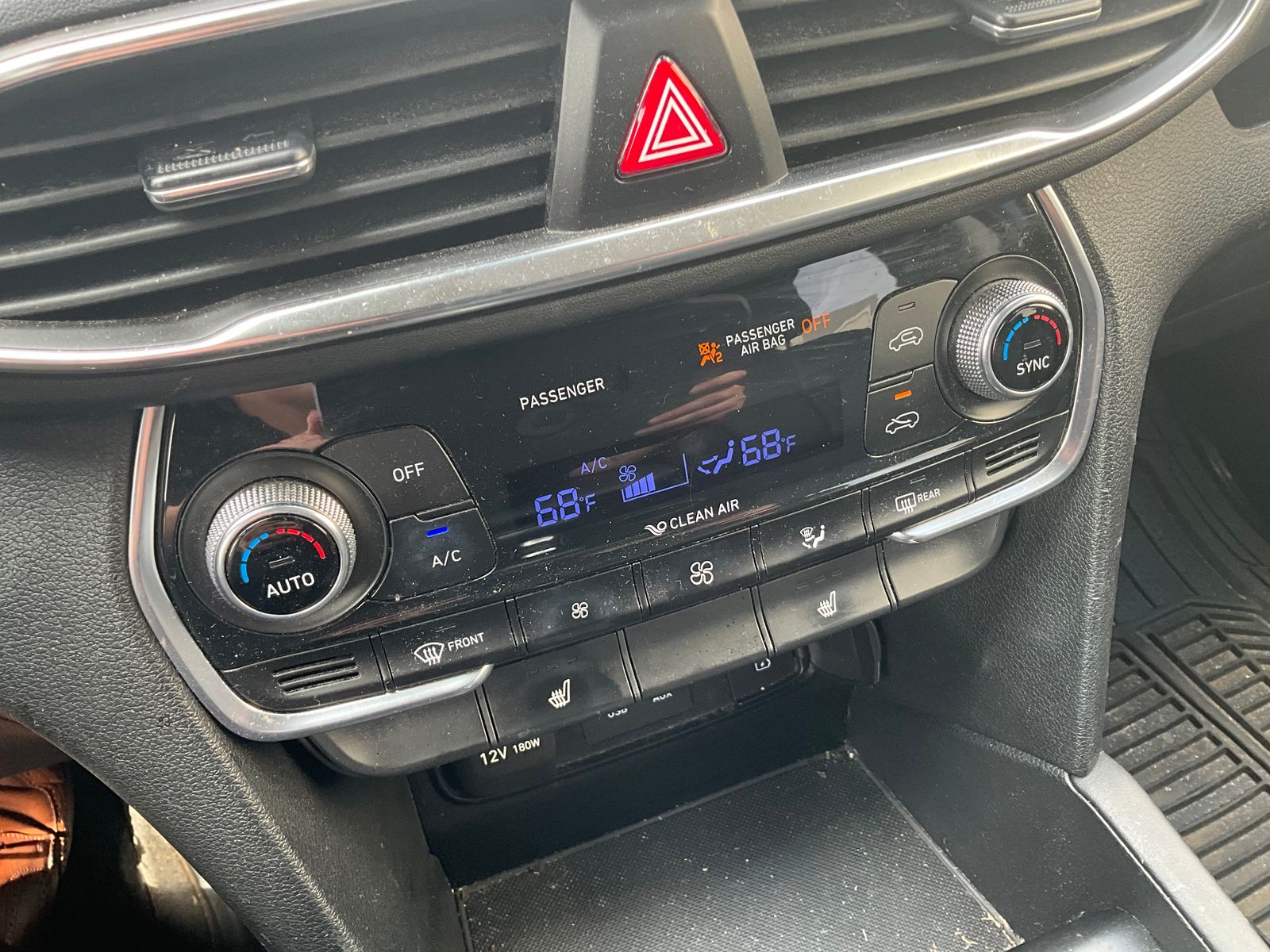 Thumbnail: 2019 Hyundai Santa Fe - 17