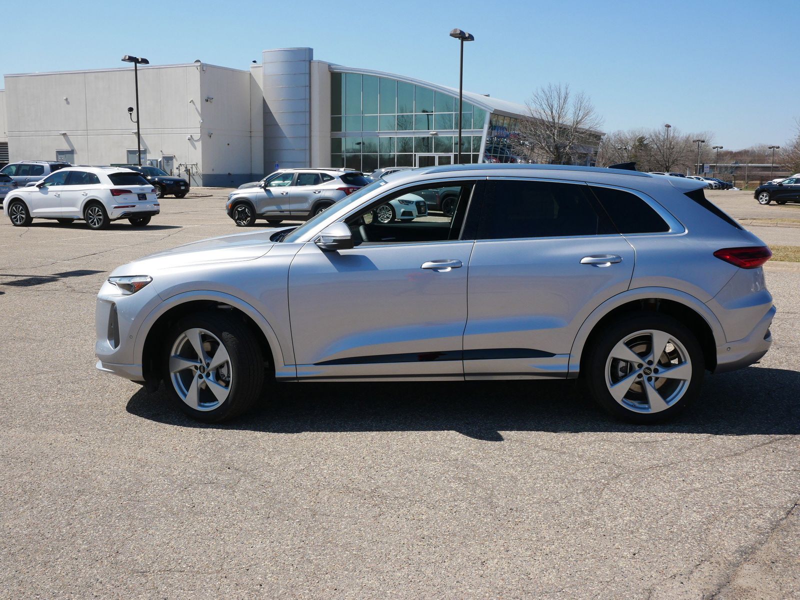 Thumbnail: 2026 Audi Q5 - 2