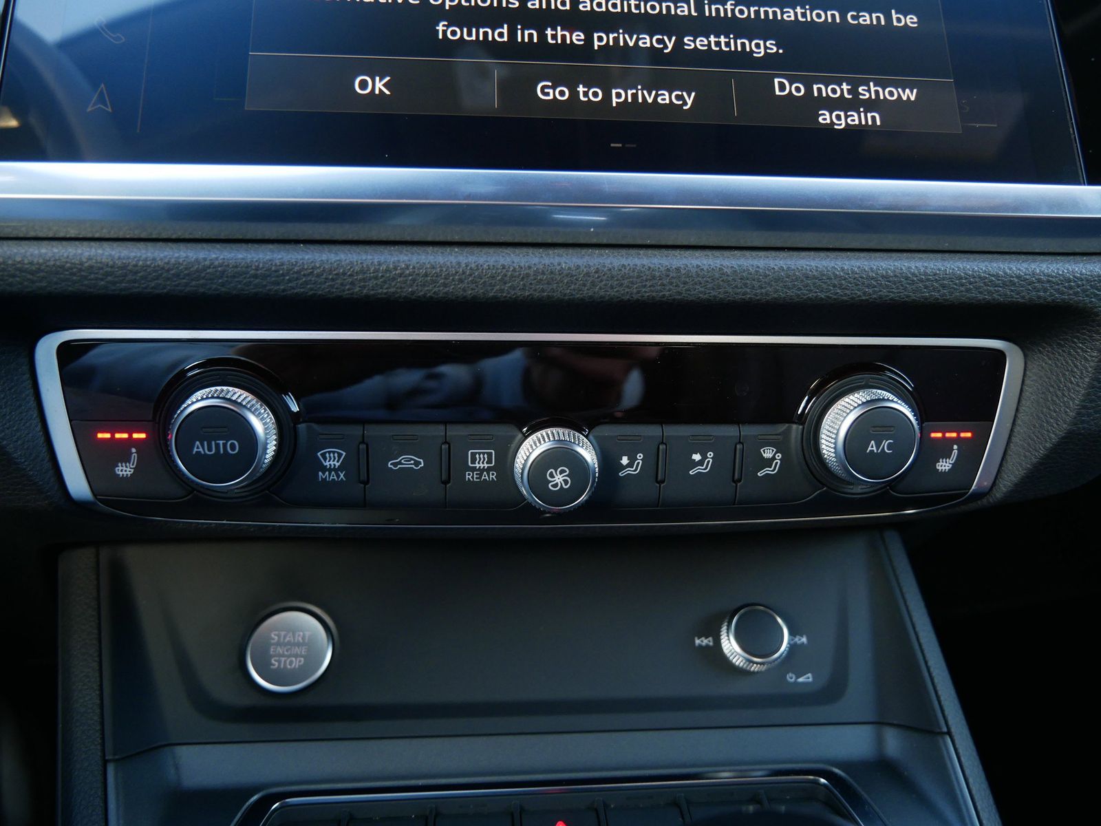 Thumbnail: 2019 Audi Q3 - 16