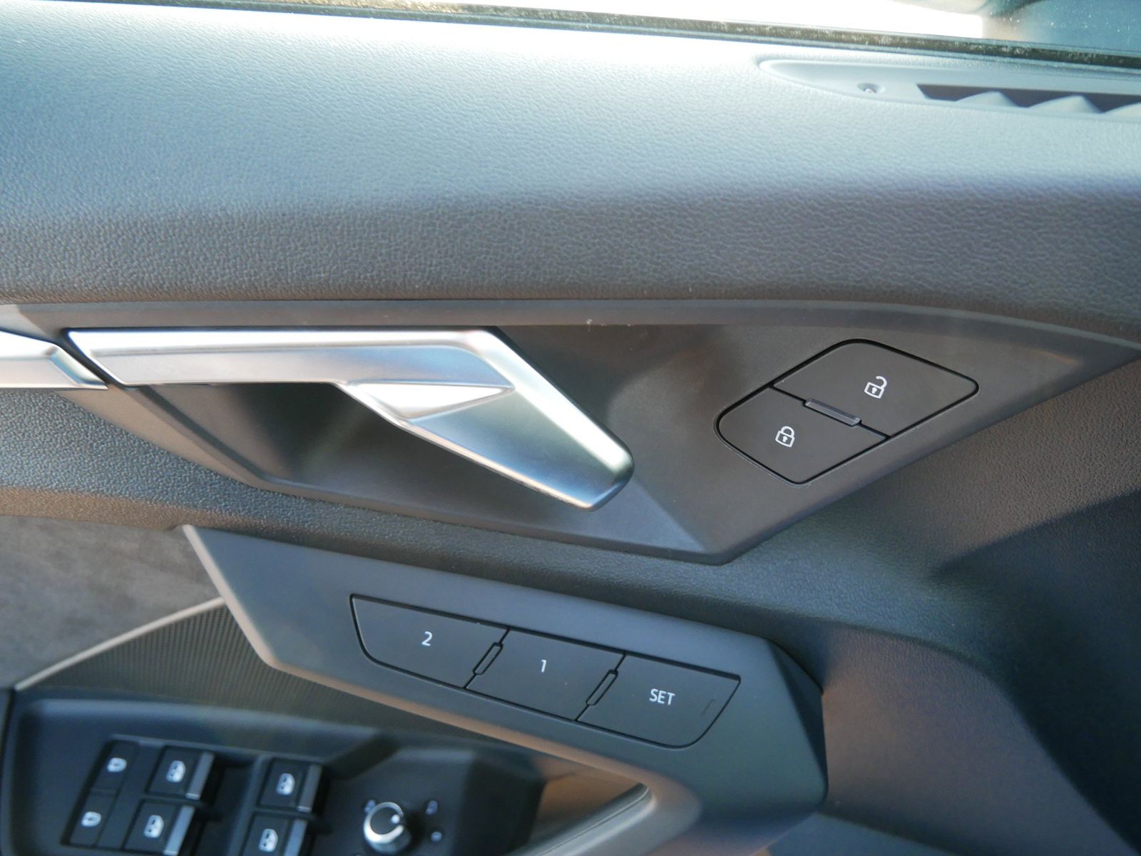 Thumbnail: 2024 Audi RS 3 - 17