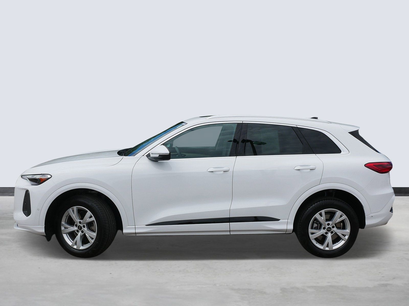 Thumbnail: 2025 Audi Q5 - 2