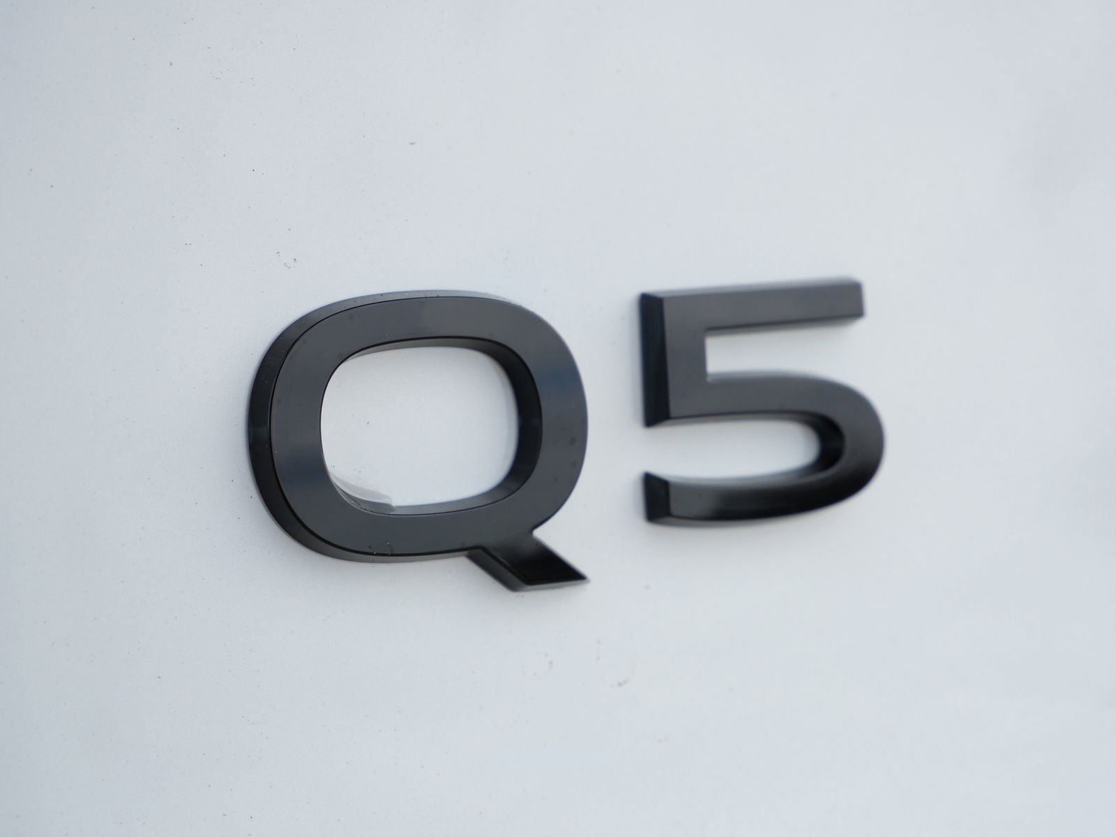 Thumbnail: 2025 Audi Q5 - 10