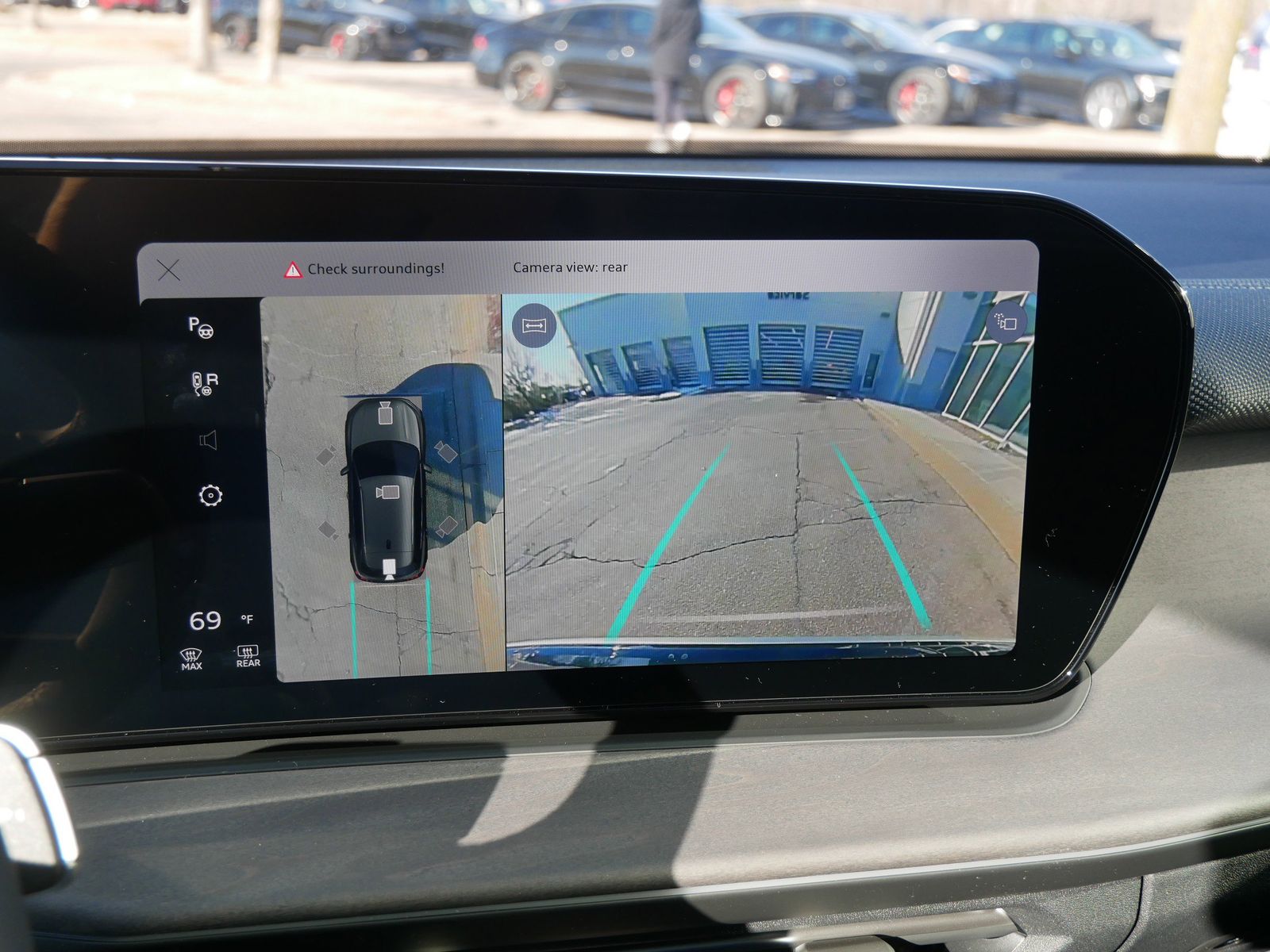 Thumbnail: 2026 Audi Q3 - 19