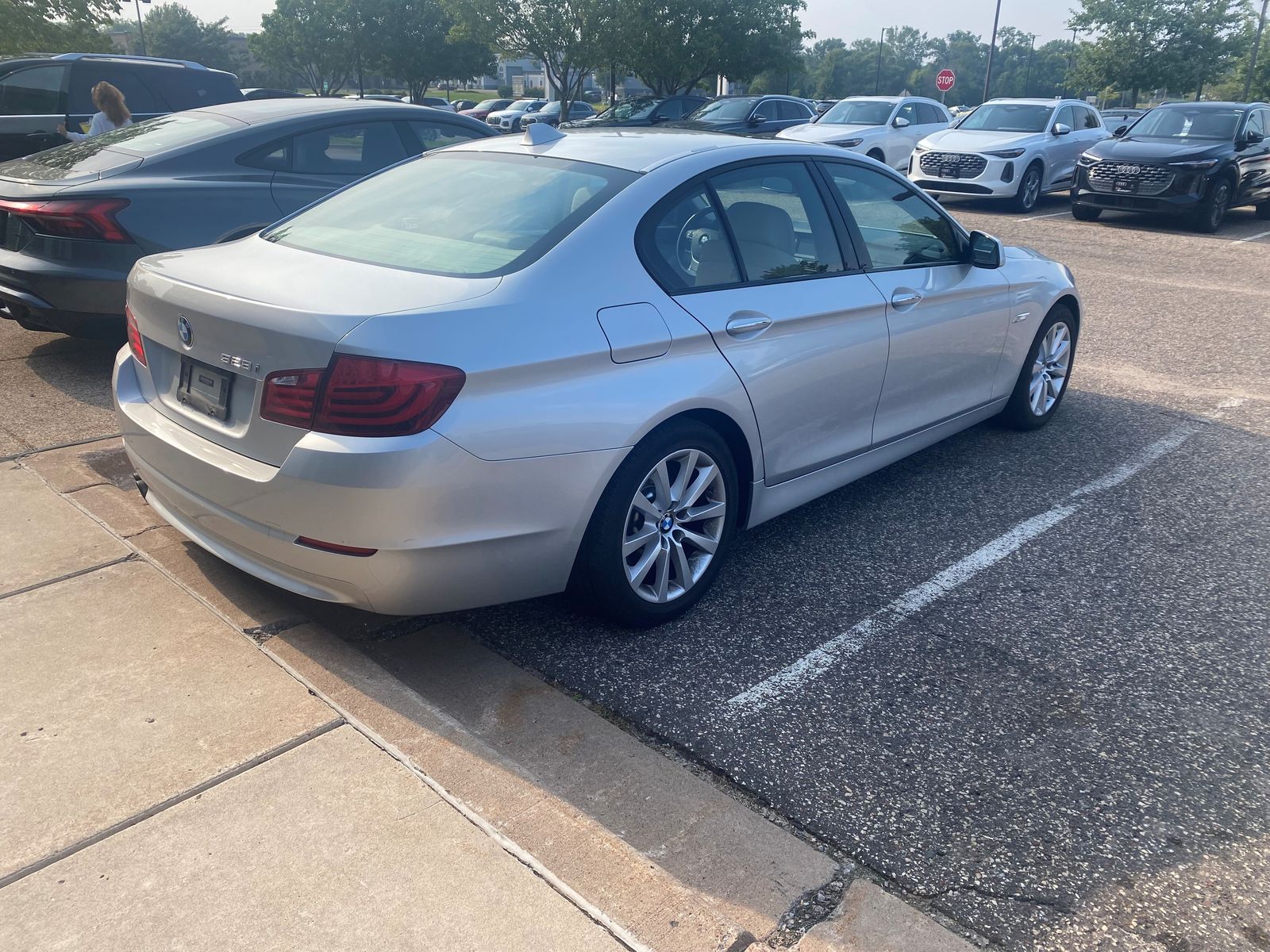 Thumbnail: 2011 BMW 5 Series - 6