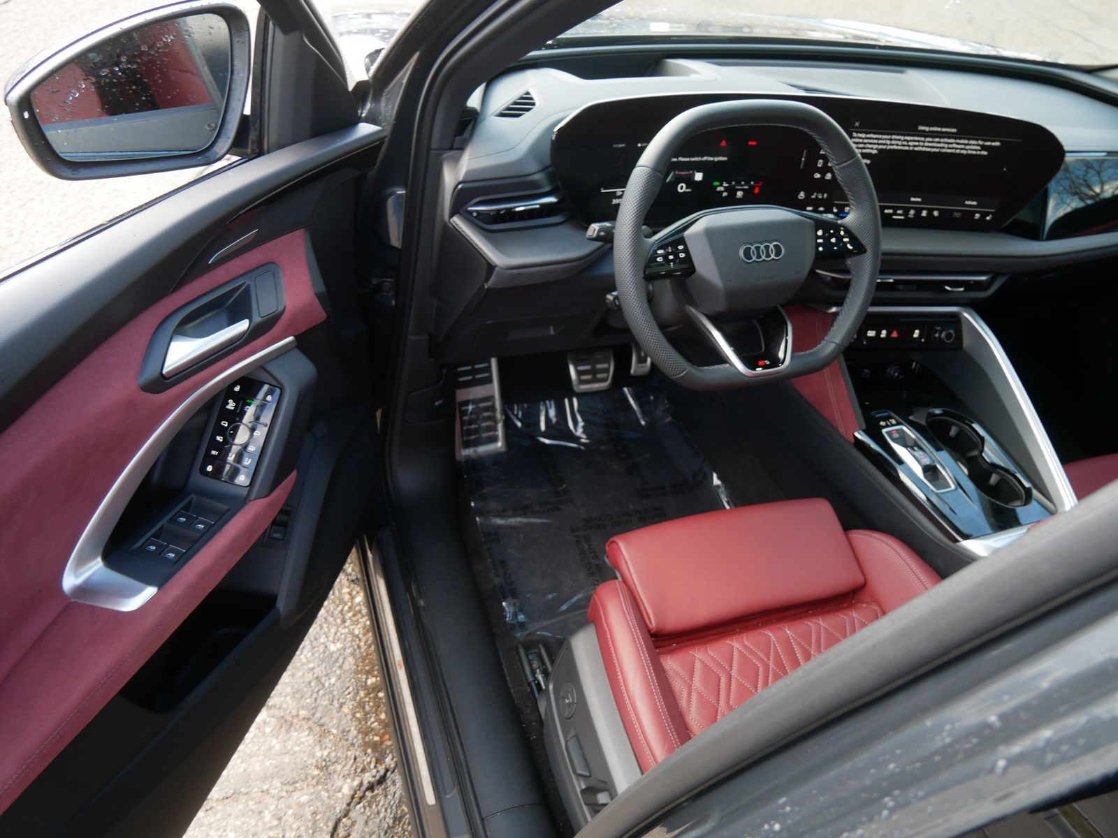 Thumbnail: 2025 Audi SQ5 - 9