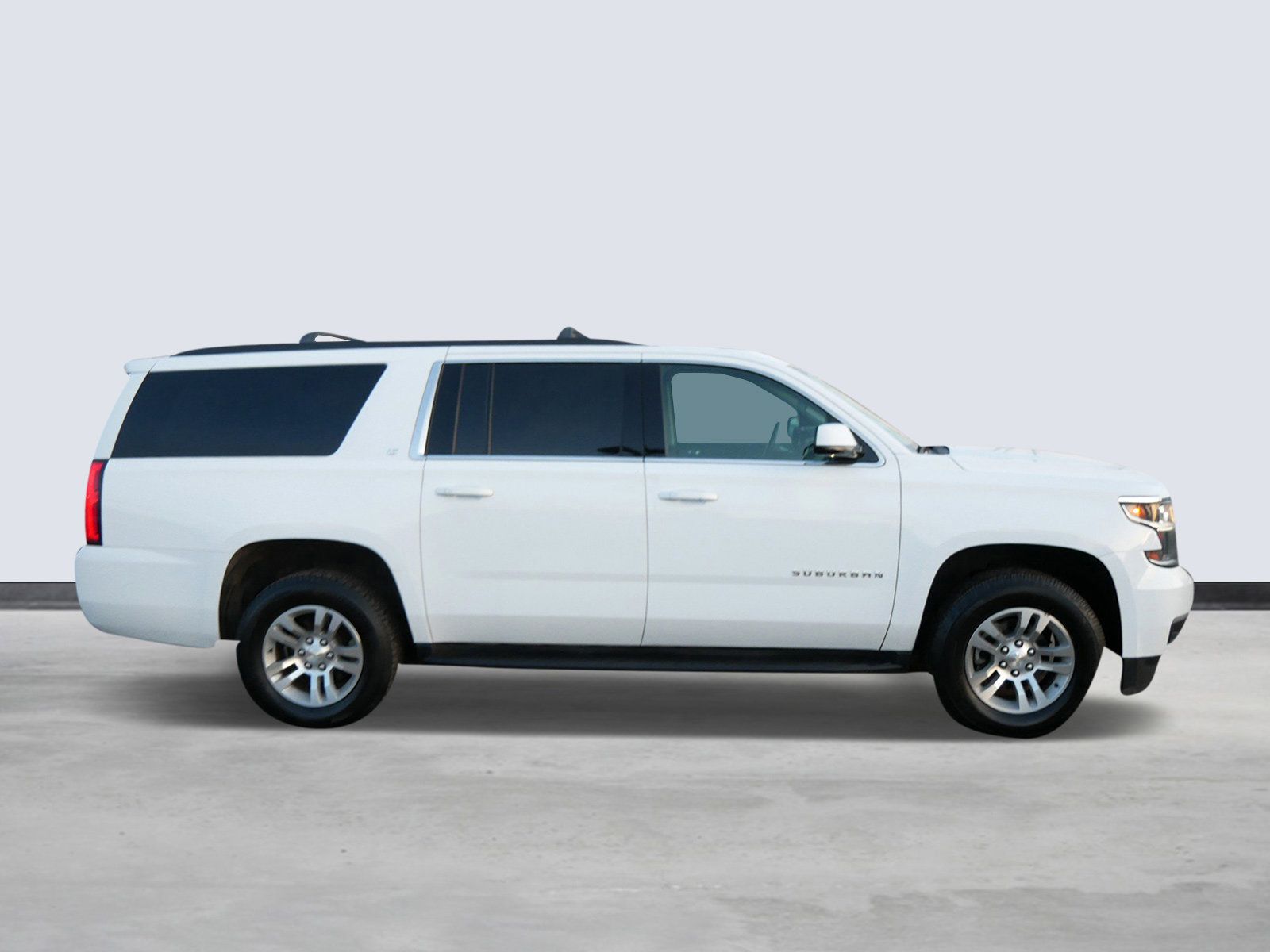 Thumbnail: 2019 Chevrolet Suburban - 5