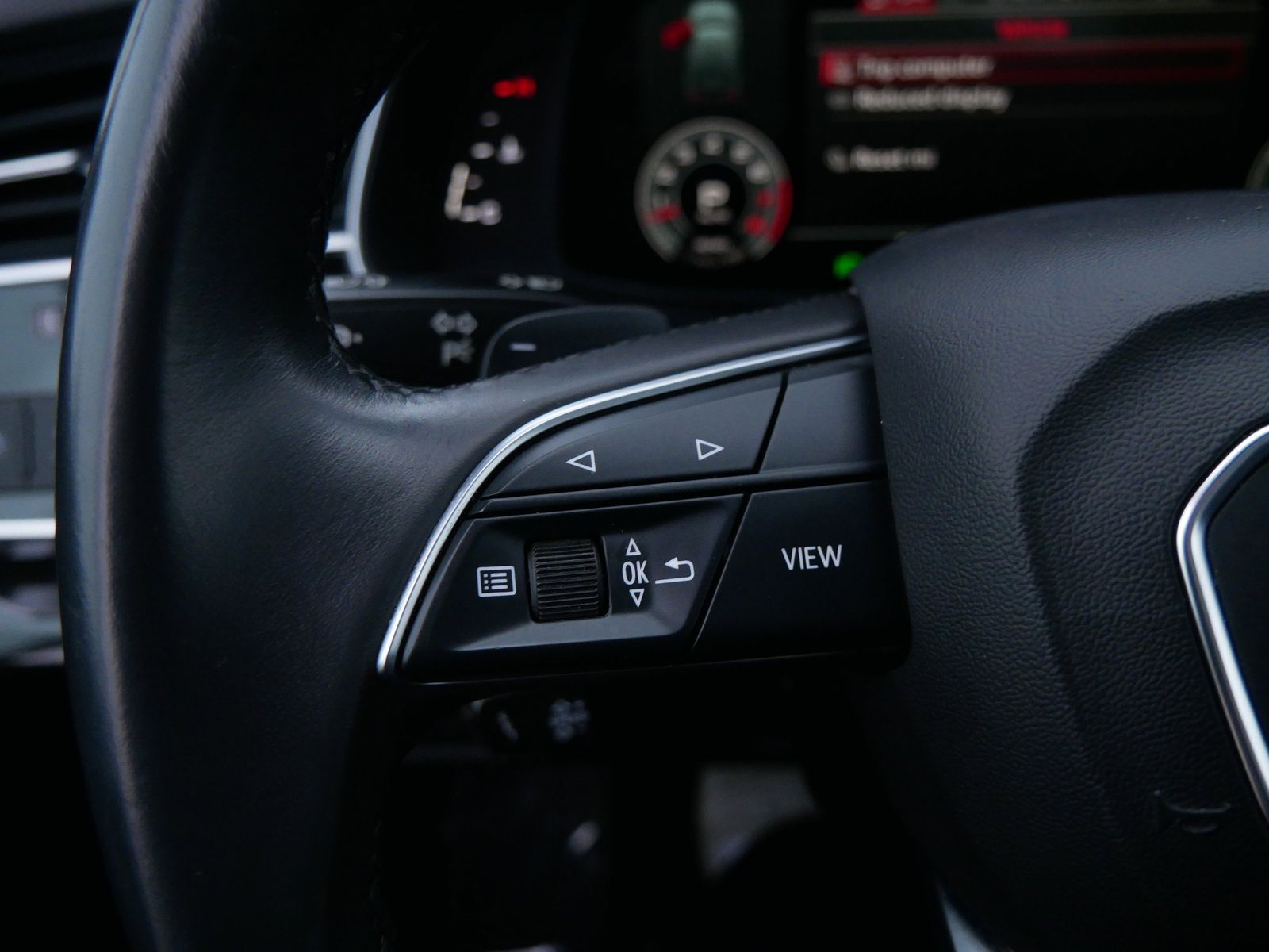 Thumbnail: 2021 Audi Q7 - 27