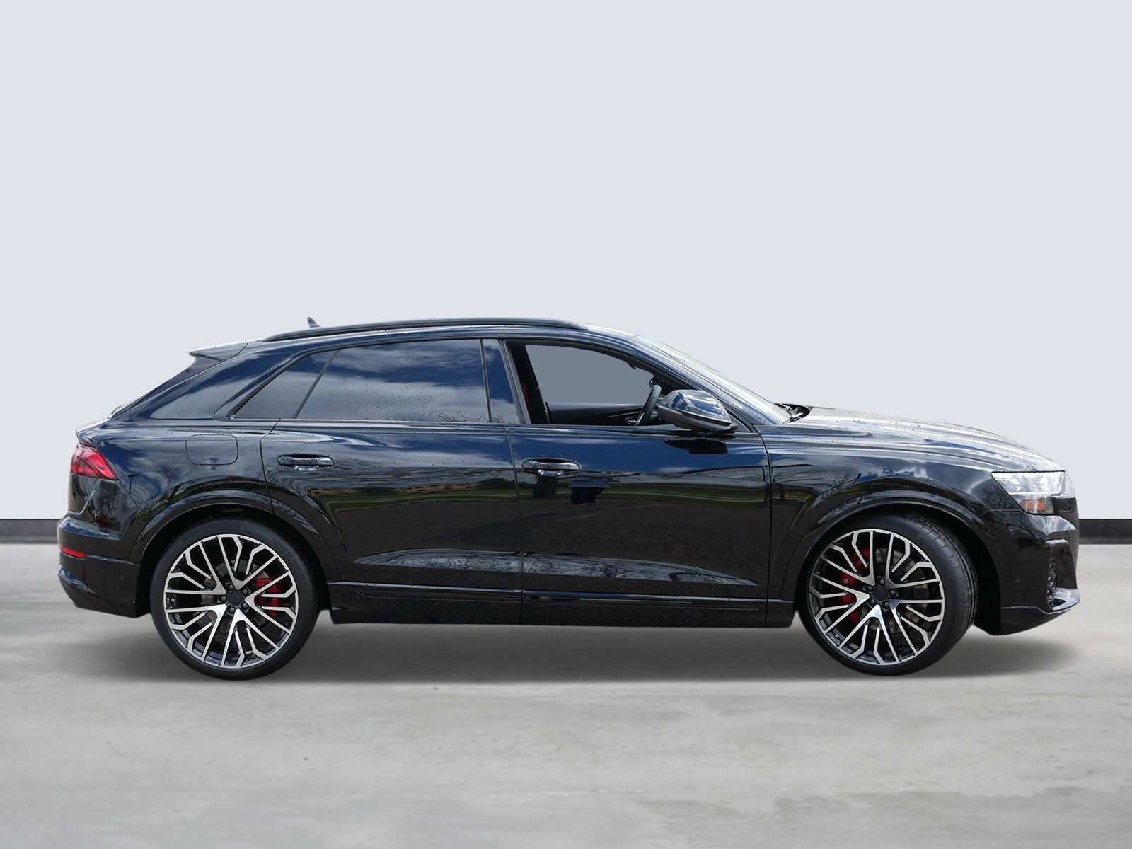 Thumbnail: 2026 Audi SQ8 - 5