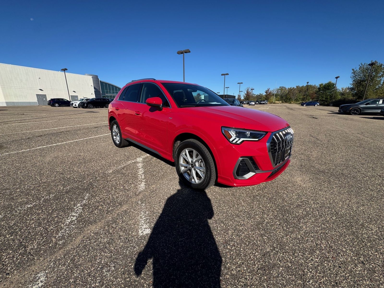 Thumbnail: 2023 Audi Q3 - 2