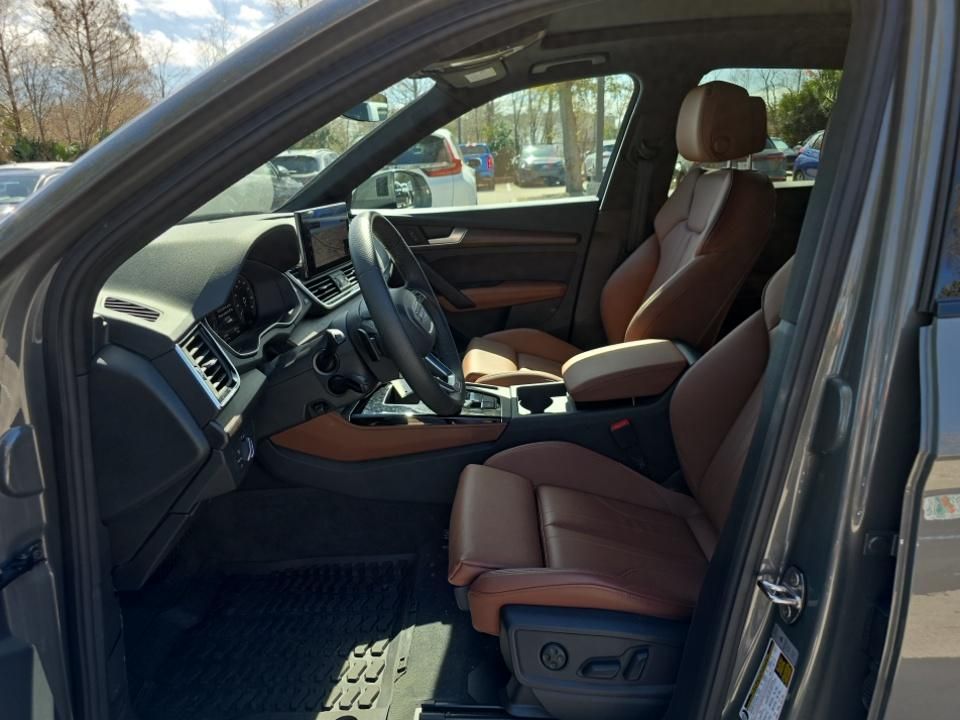 Thumbnail: 2025 Audi Q5 - 7