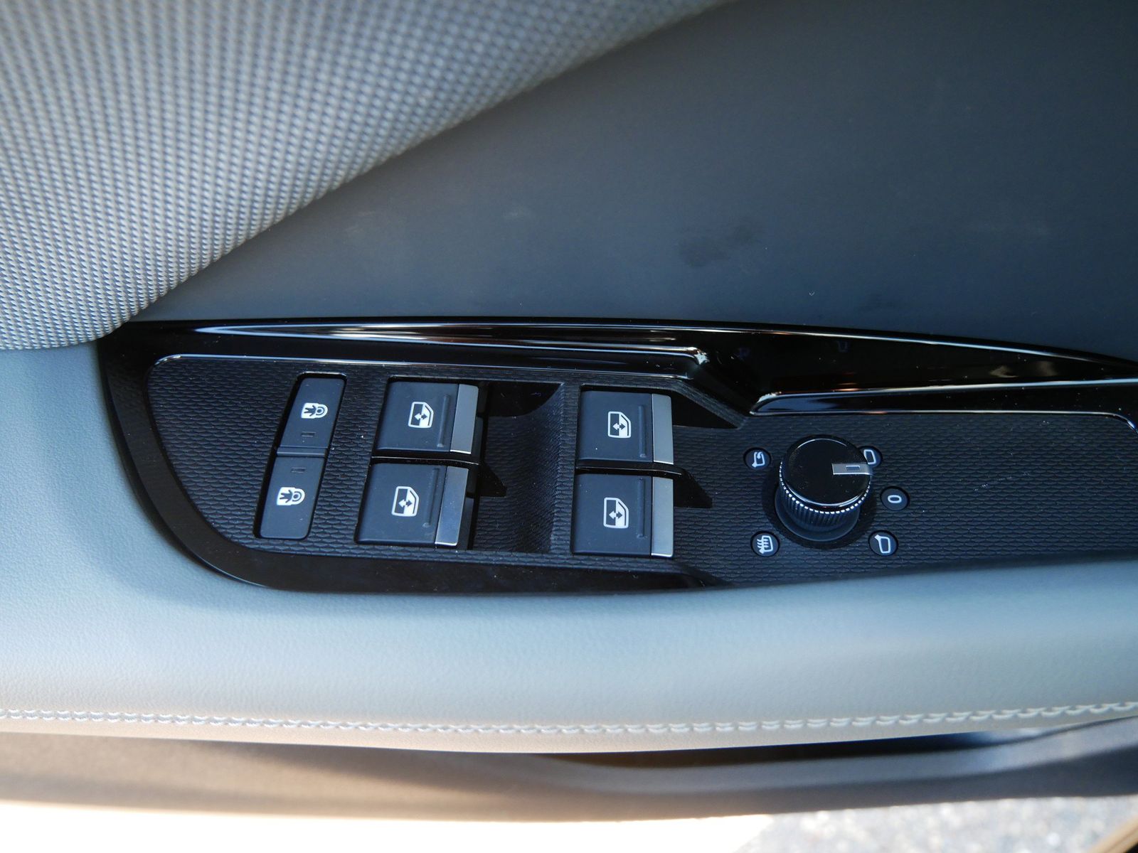 Thumbnail: 2026 Audi Q3 - 16