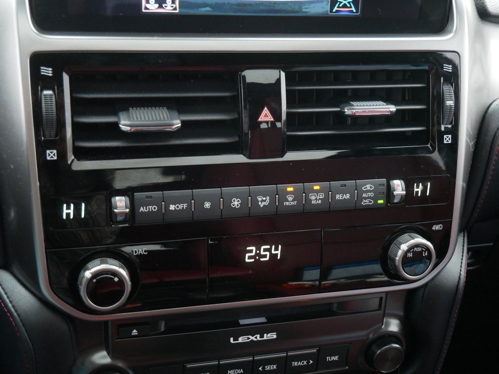 Thumbnail: 2023 Lexus GX - 16