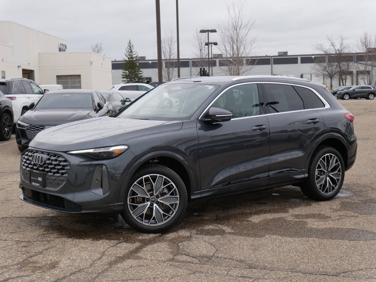 Thumbnail: 2025 Audi Q5 - 1