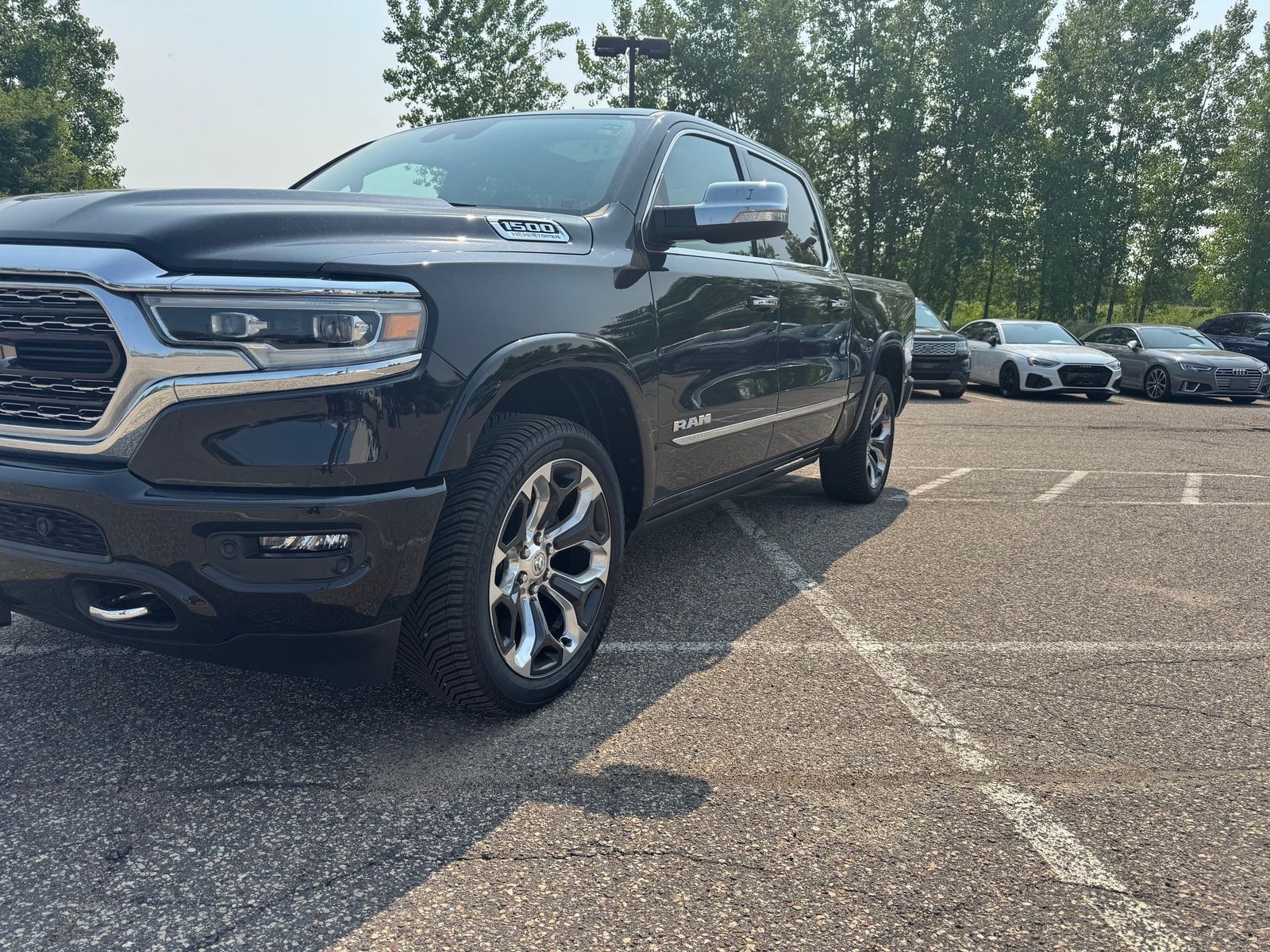 Used 2022 RAM Ram 1500 Pickup Limited with VIN 1C6SRFHT4NN355514 for sale in Saint Paul, Minnesota
