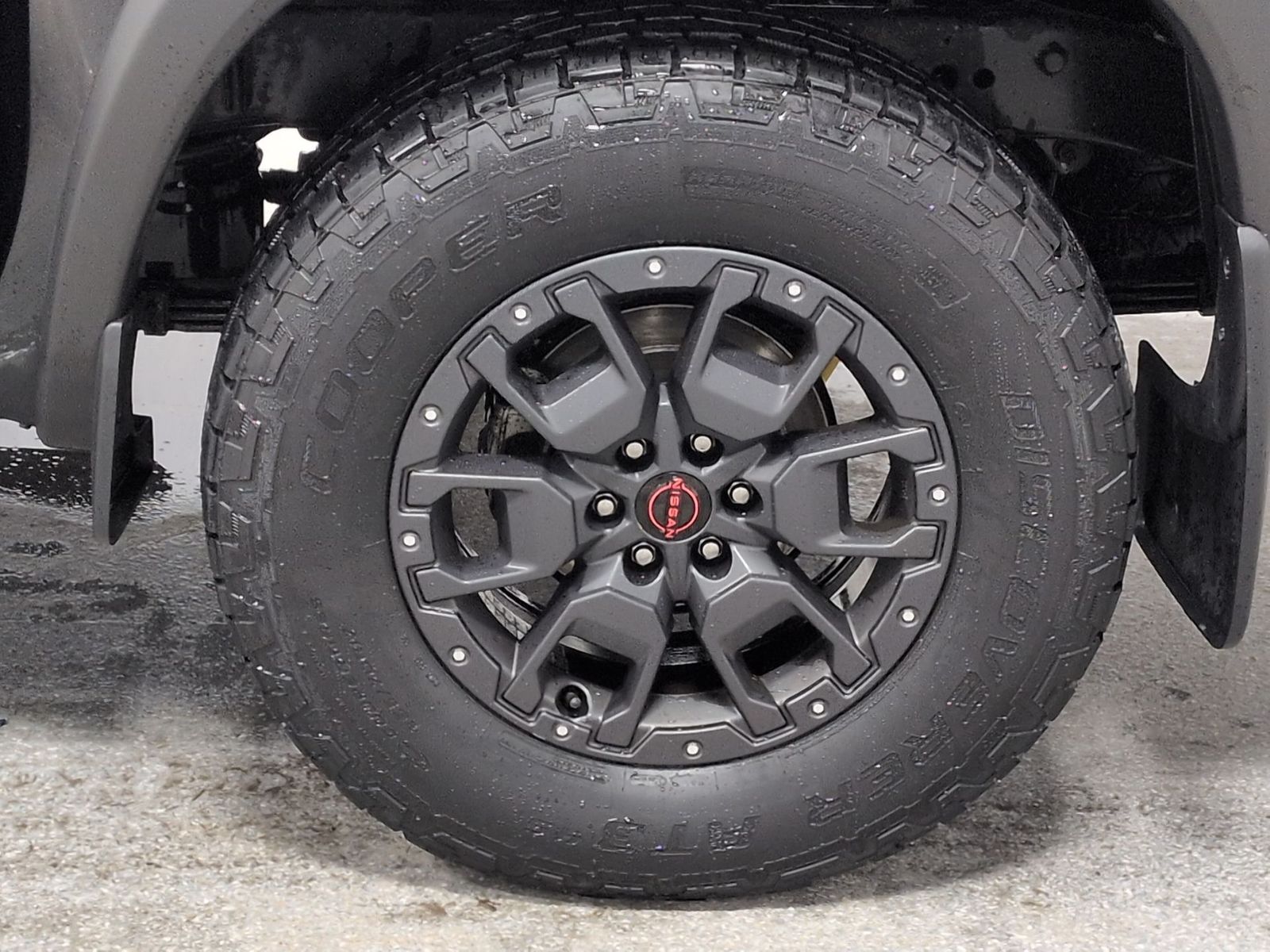 Thumbnail: 2022 Nissan Frontier - 14