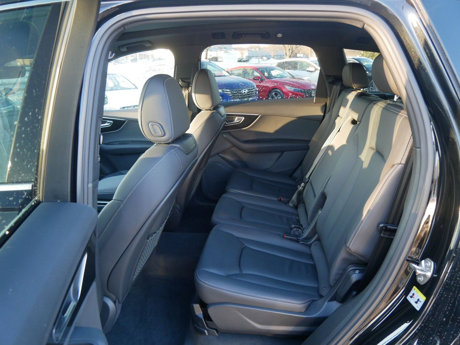 Thumbnail: 2025 Audi Q7 - 10