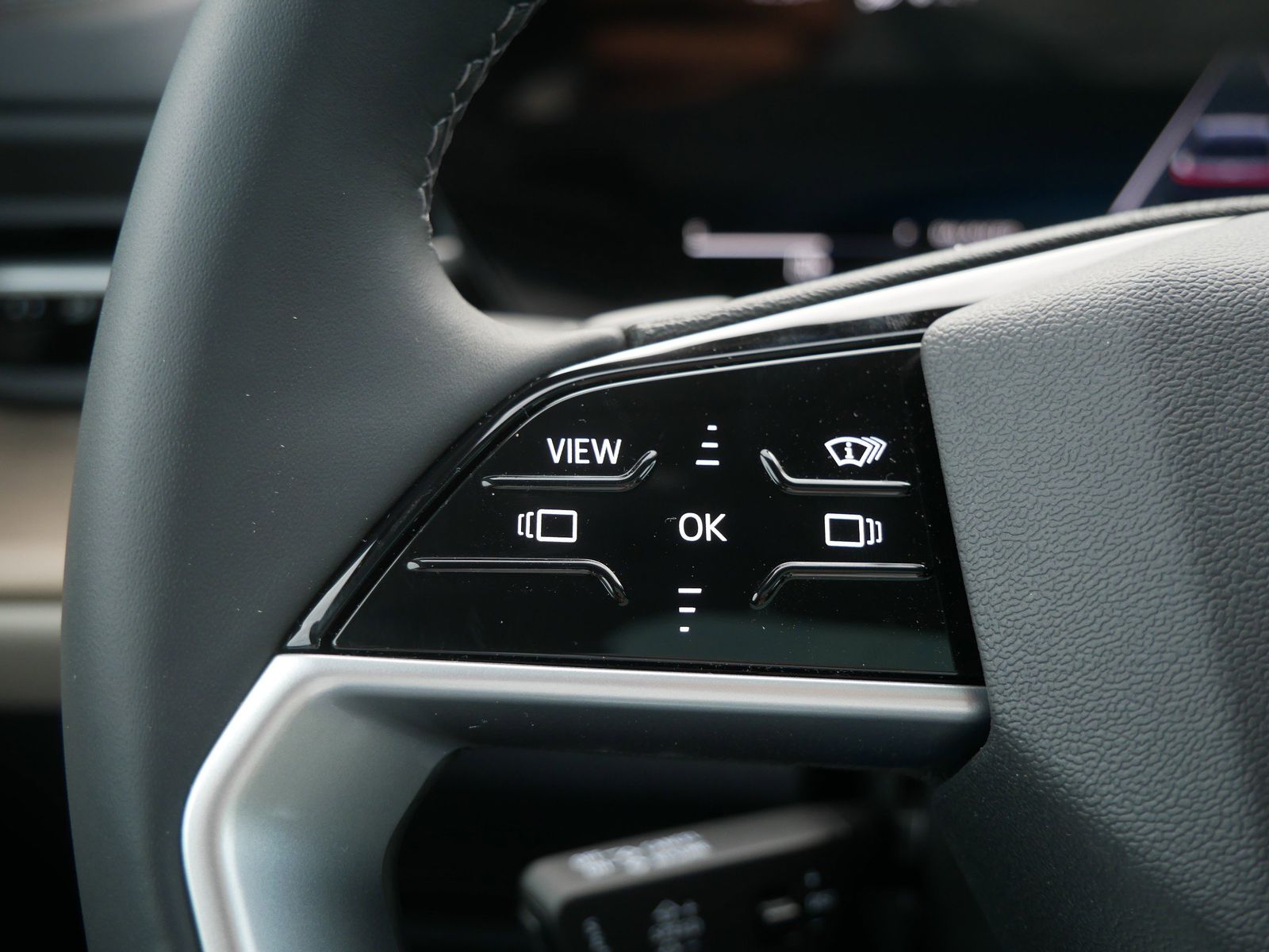 Thumbnail: 2025 Audi Q5 - 24