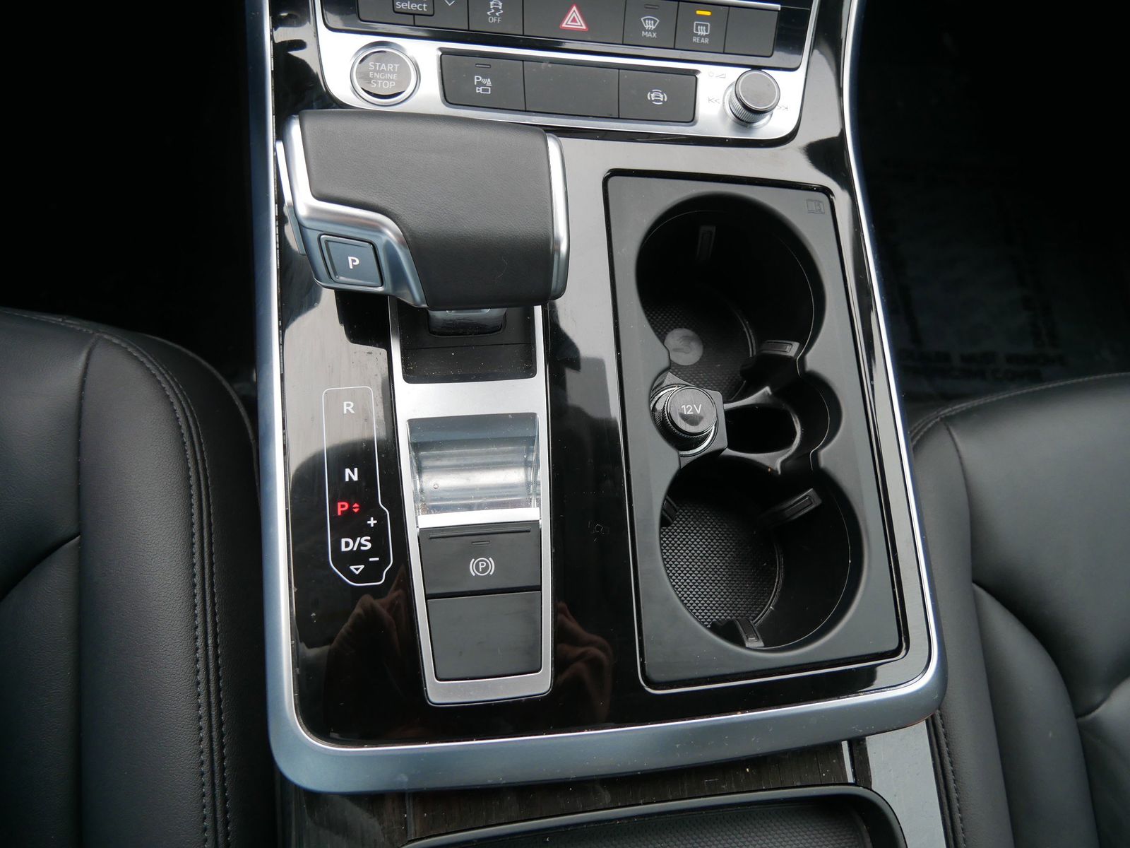 Thumbnail: 2023 Audi Q7 - 16