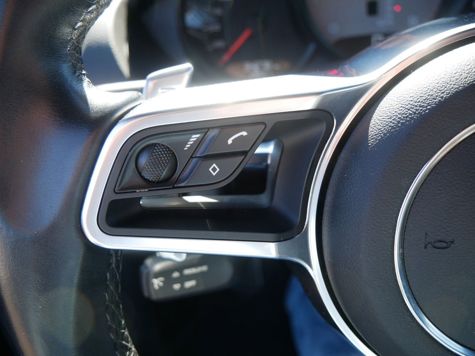 Thumbnail: 2018 Porsche 718 Cayman - 26