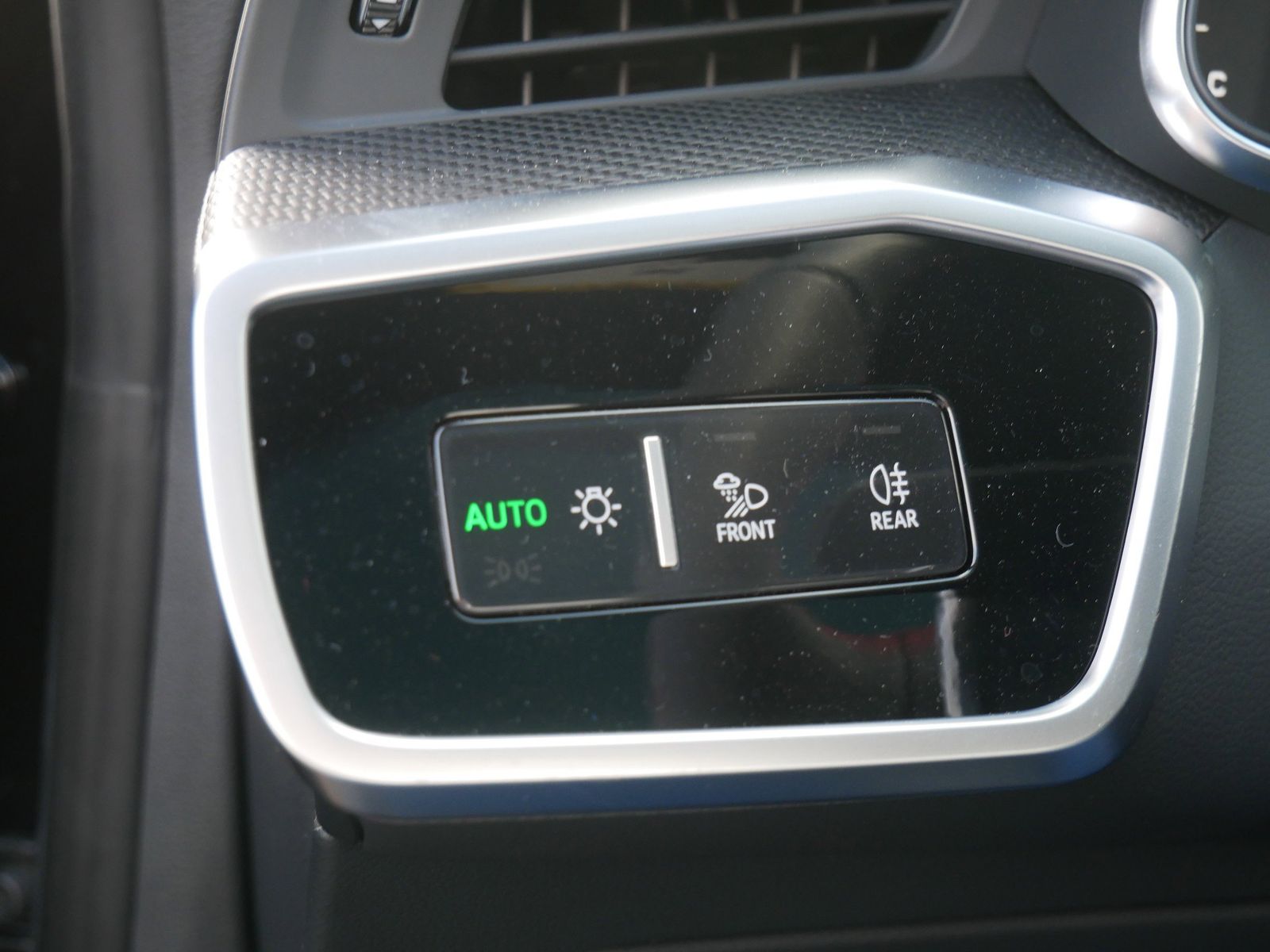 Thumbnail: 2026 Audi RS 7 - 30