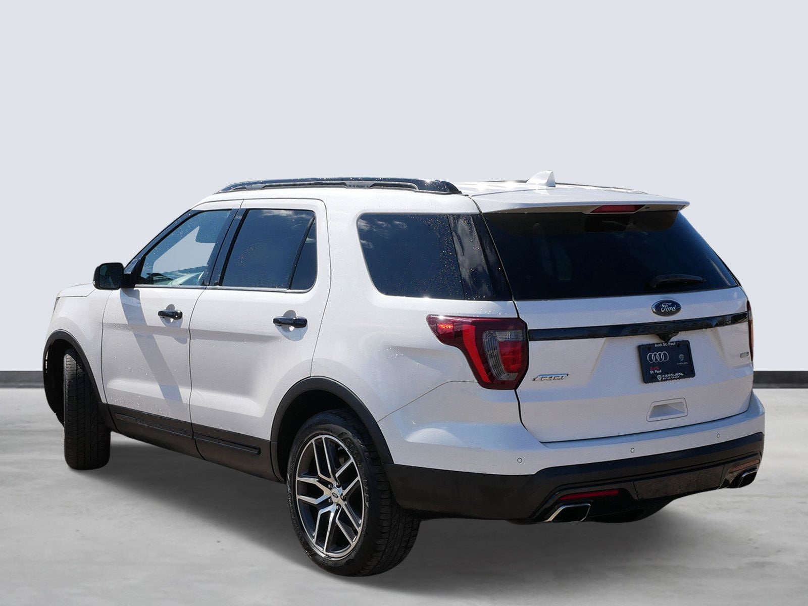 Thumbnail: 2016 Ford Explorer - 3