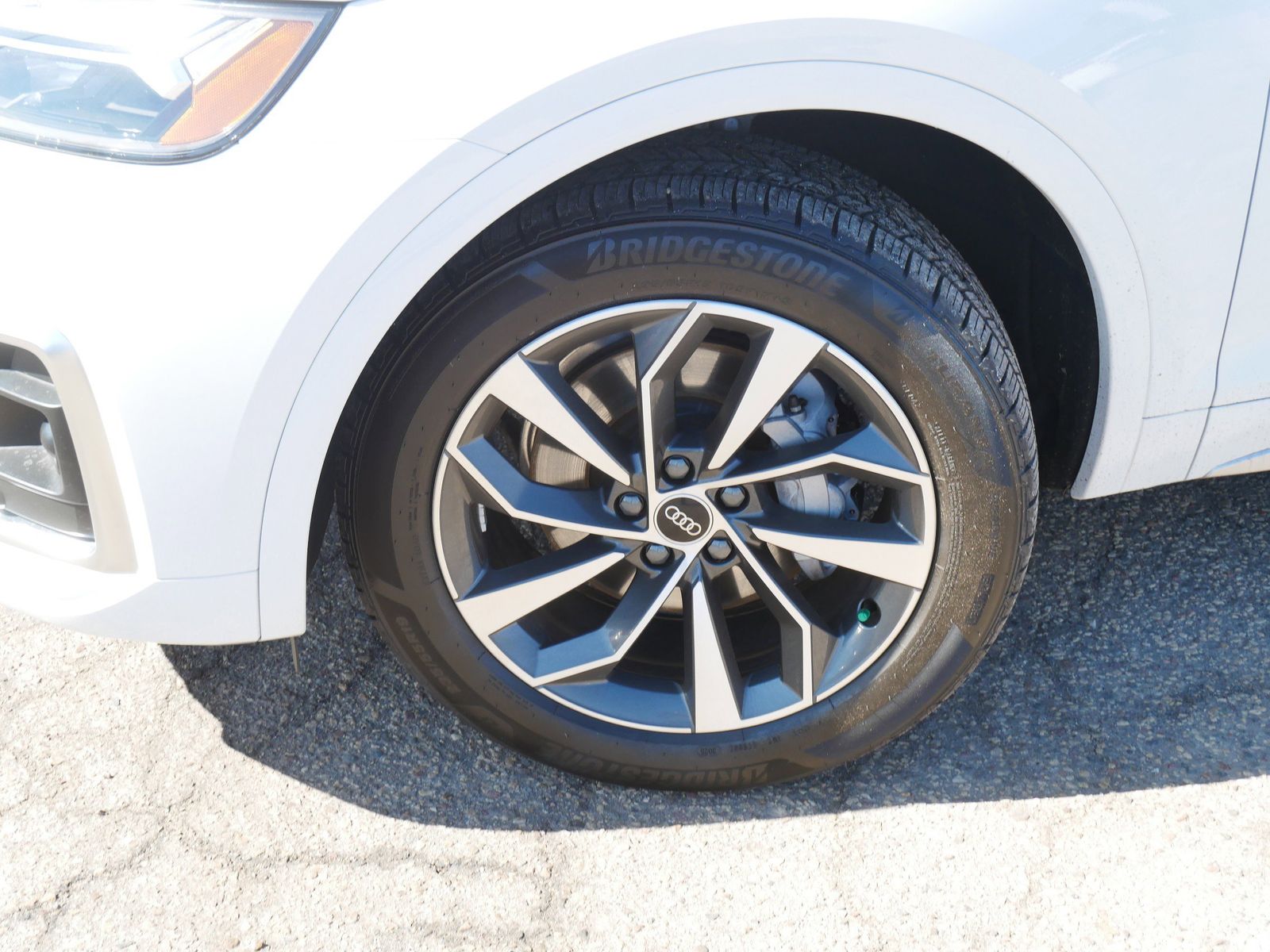 Thumbnail: 2023 Audi Q5 - 7