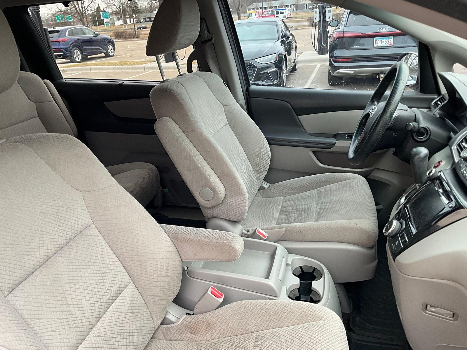 Thumbnail: 2015 Honda Odyssey - 14