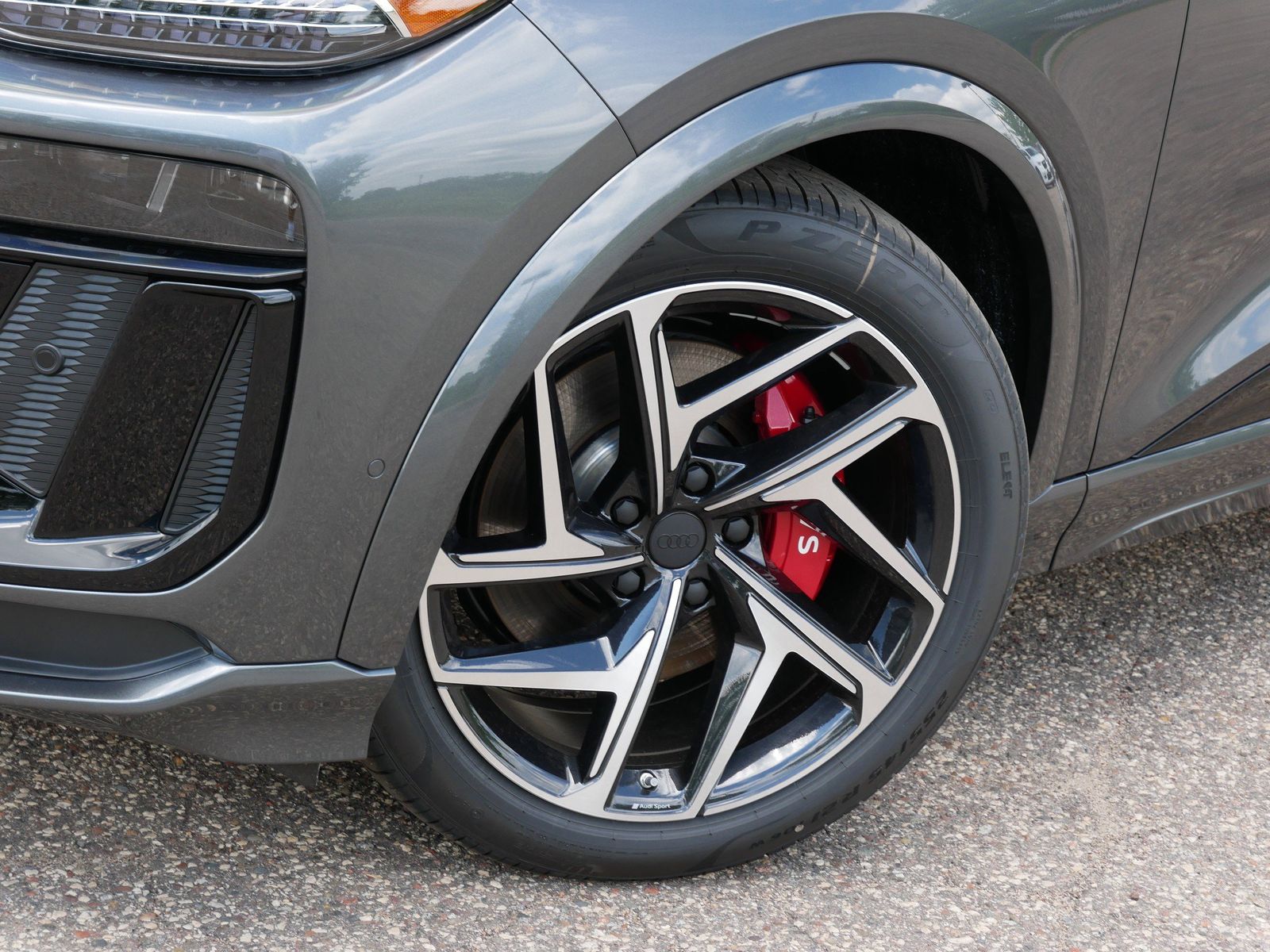 Thumbnail: 2027 Audi SQ6 e-tron - 7