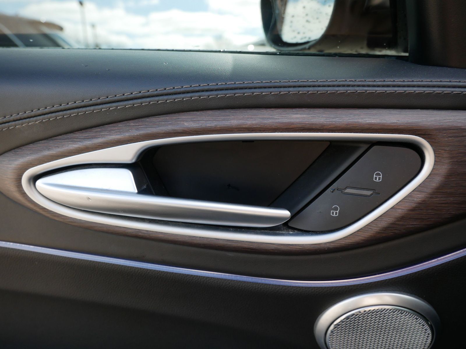 Thumbnail: 2017 Alfa Romeo Giulia - 19