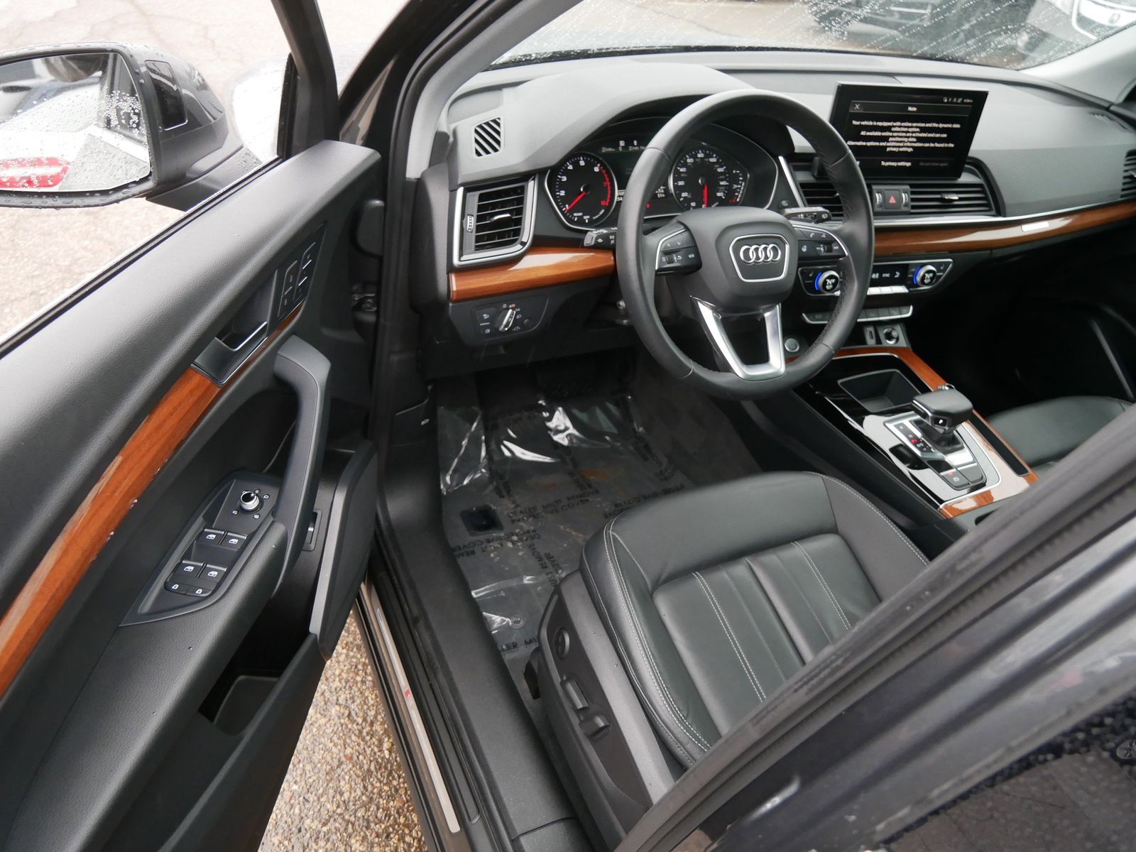 Thumbnail: 2023 Audi Q5 - 9