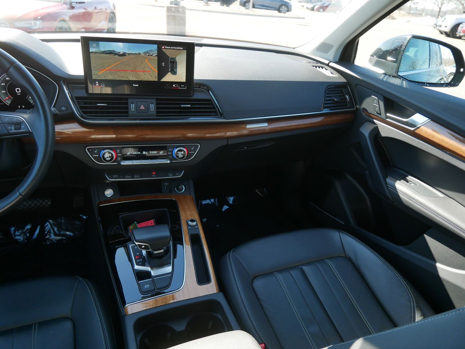 Thumbnail: 2023 Audi Q5 - 13