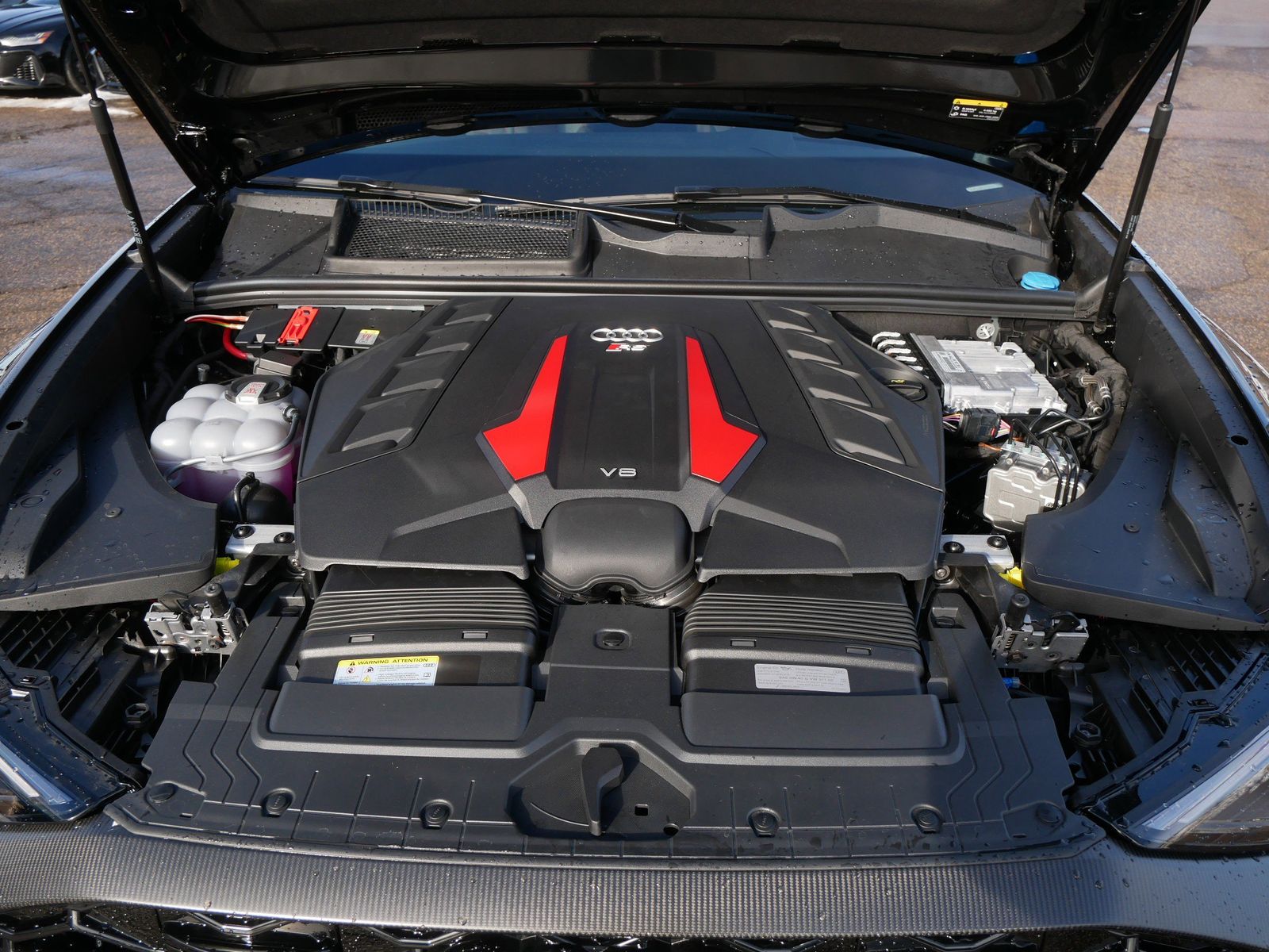 Thumbnail: 2026 Audi RS Q8 - 9