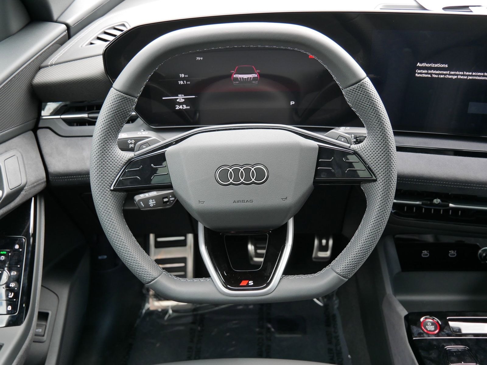 Thumbnail: 2025 Audi SQ6 e-tron - 10