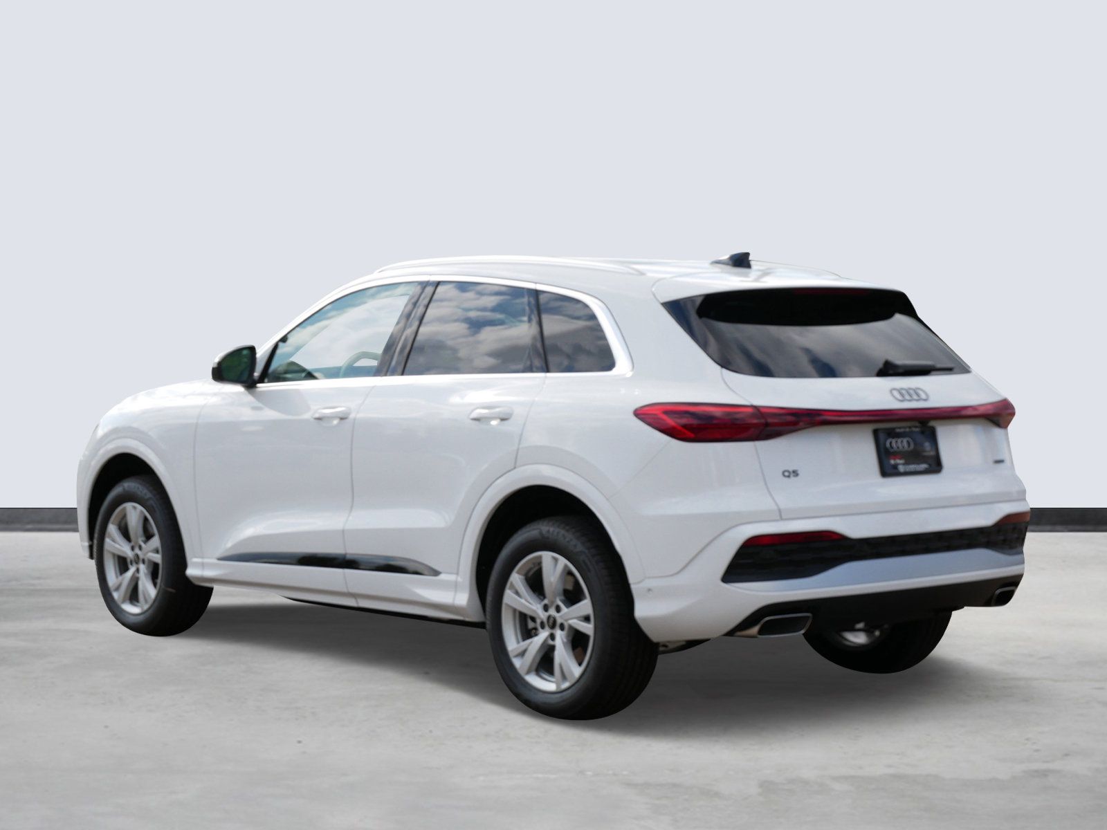 Thumbnail: 2025 Audi Q5 - 3