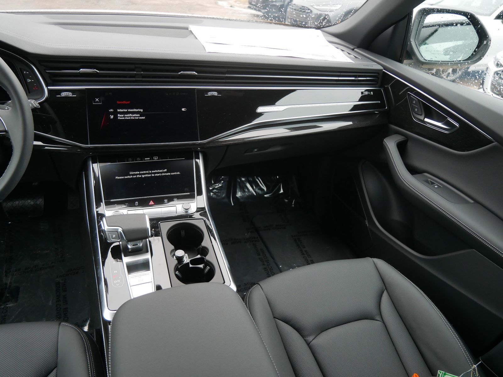 Thumbnail: 2026 Audi Q8 - 13