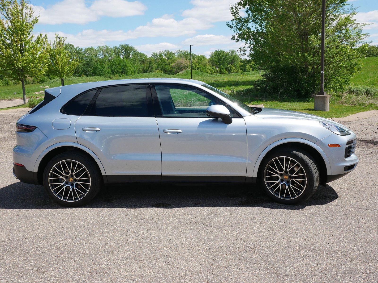 Thumbnail: 2023 Porsche Cayenne - 5