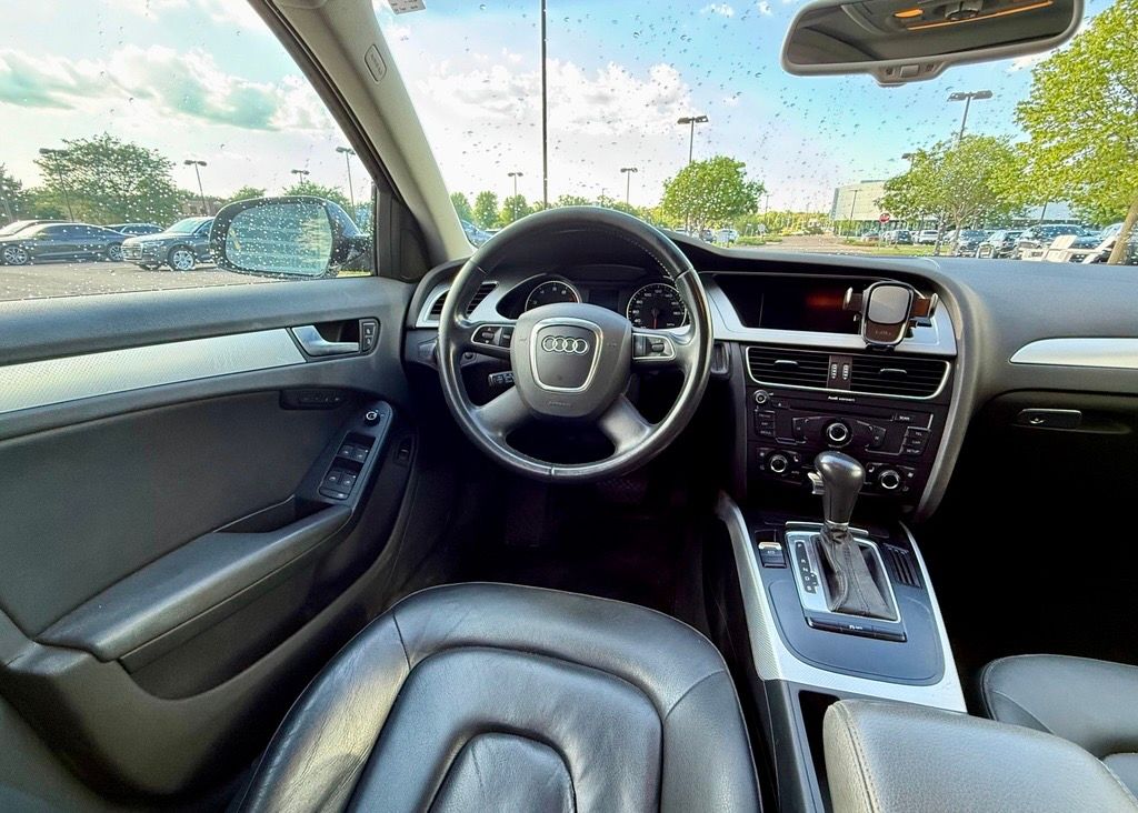 Thumbnail: 2012 Audi A4 - 4